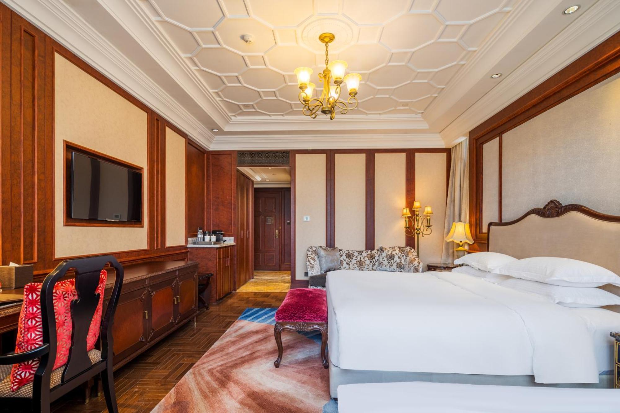 Donghu Family Room