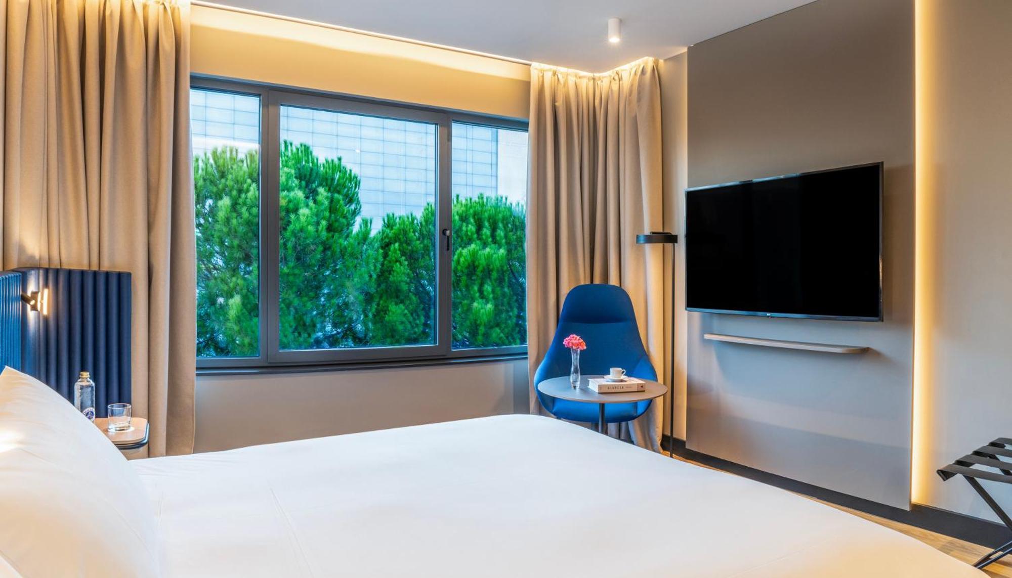 Camera Executive con Letto Matrimoniale e Divano