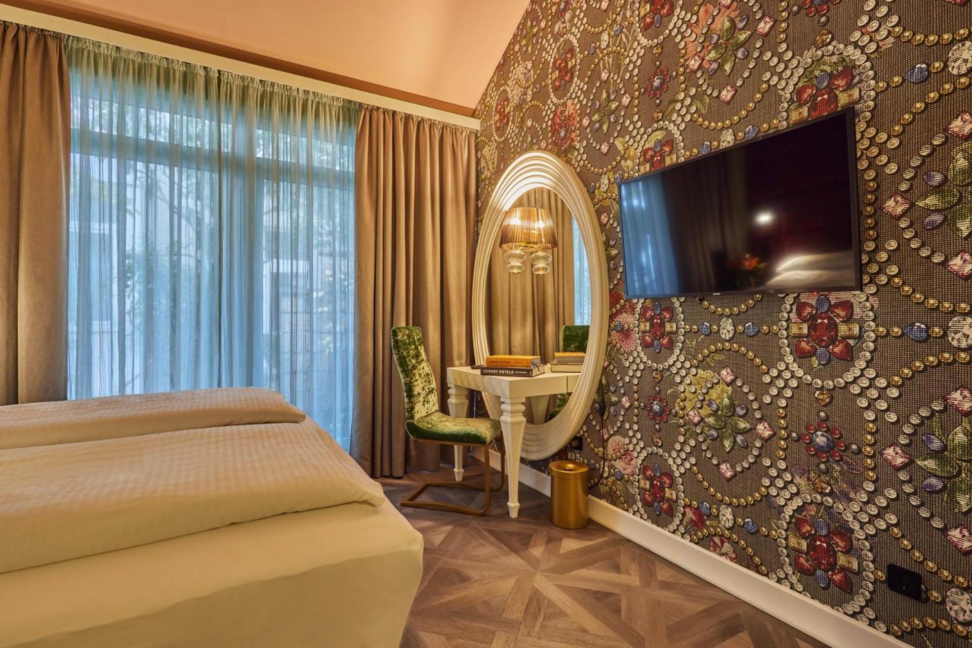 Grand Deluxe Double Room