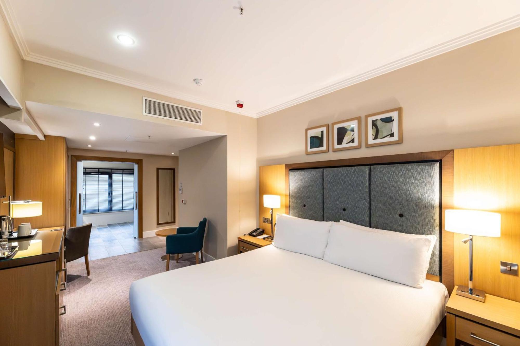 Quarto Queen - Acessível a Pessoas com Mobilidade Condicionada