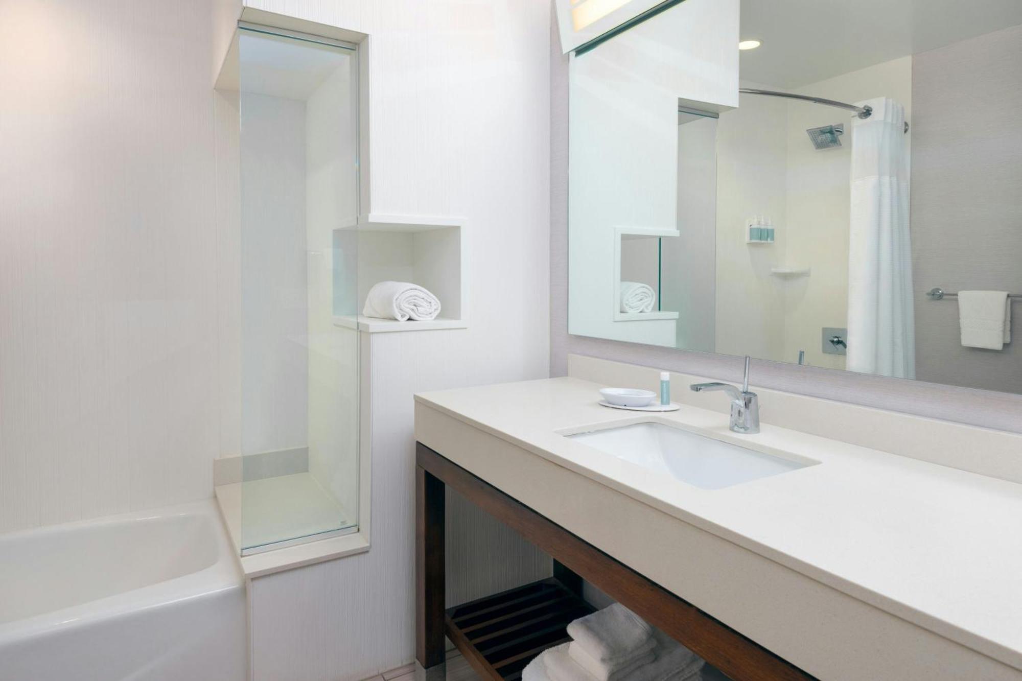 Chambre avec 2 Grands Lits Queen-Size