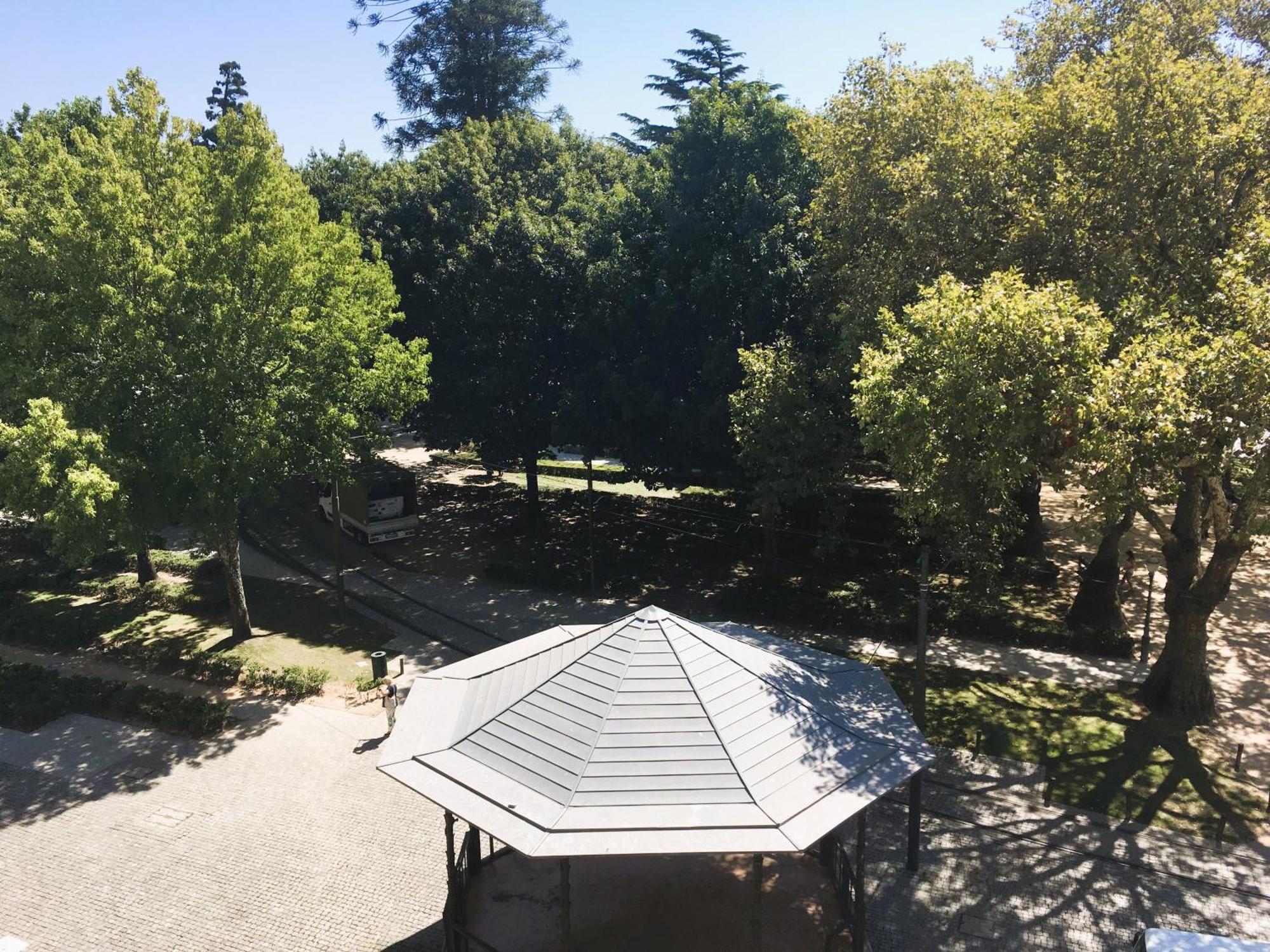 Quarto Duplo com Vista Jardim