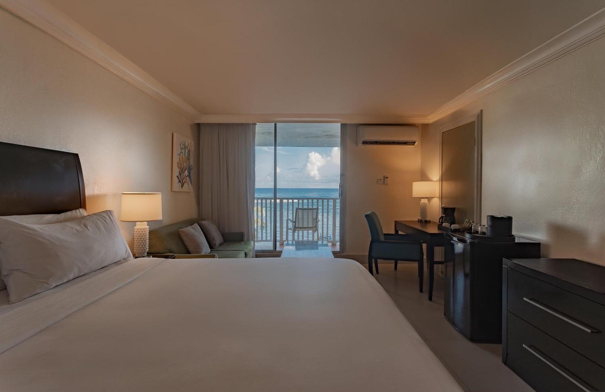Deluxe room Ocean Front