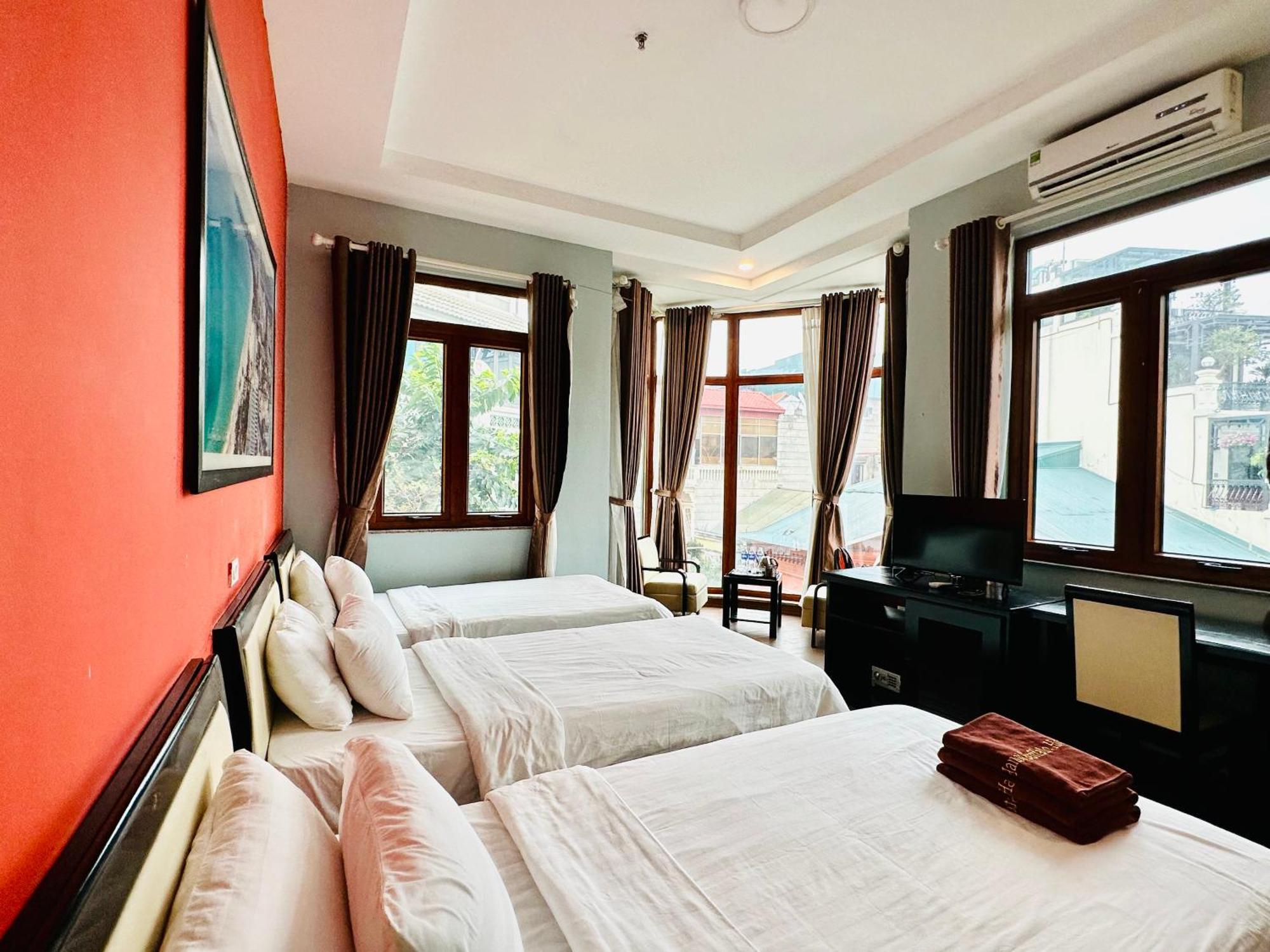 Deluxe Triple Room