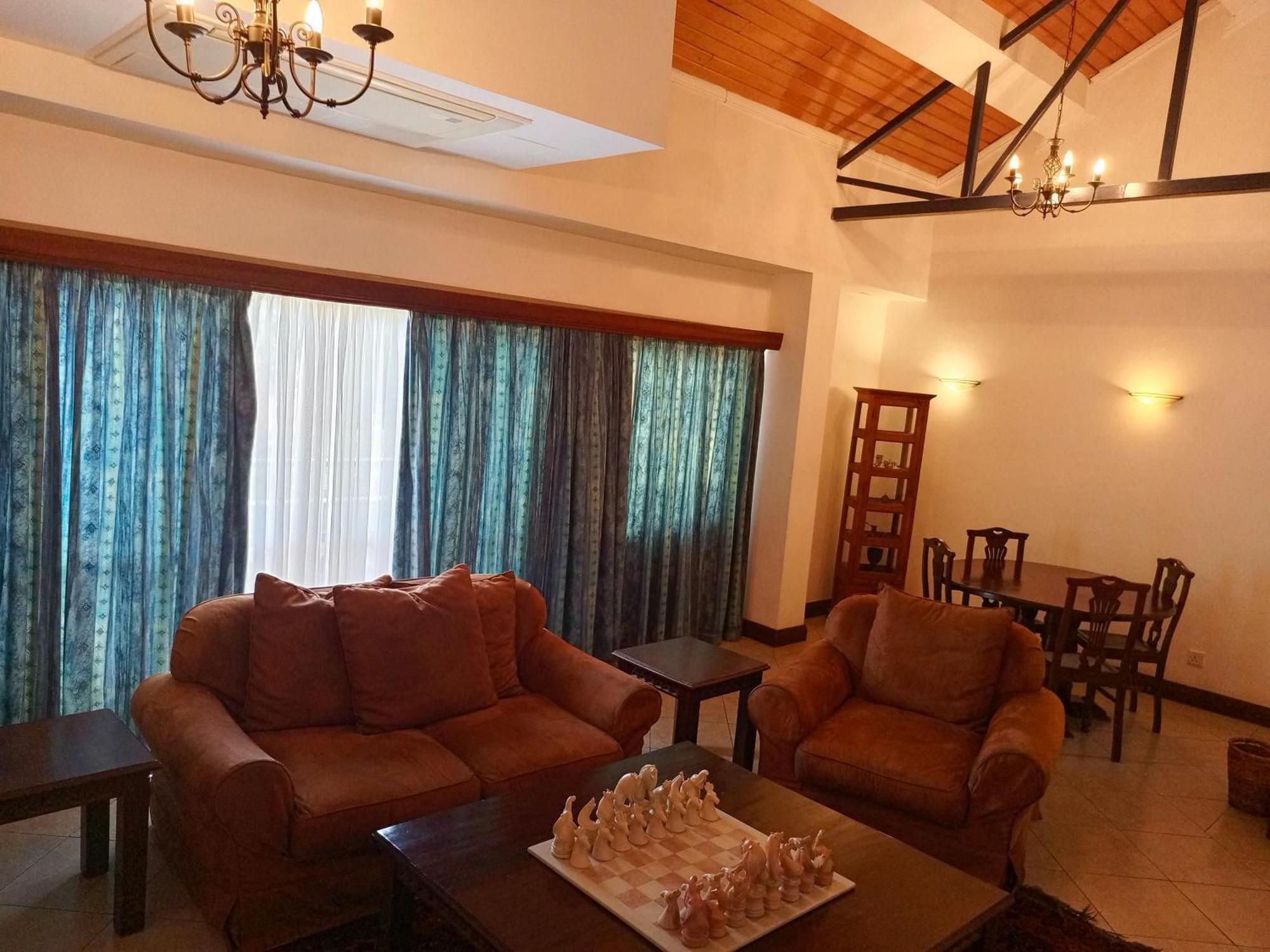 Standard Room 2  Single Bed,  21Sqm, Air Conditionned, Room Service, Tea And Coffee, Flat Screen Tv