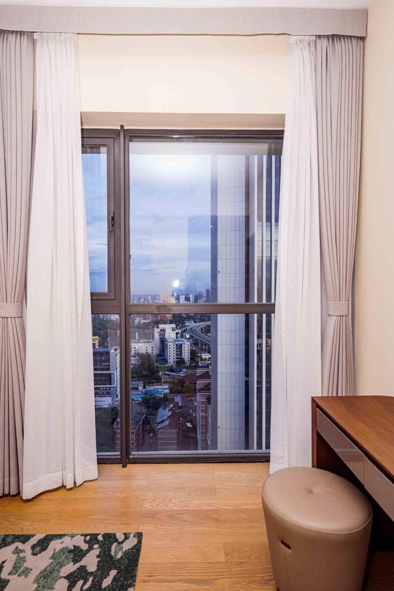 Two Bedroom Suite King Twin