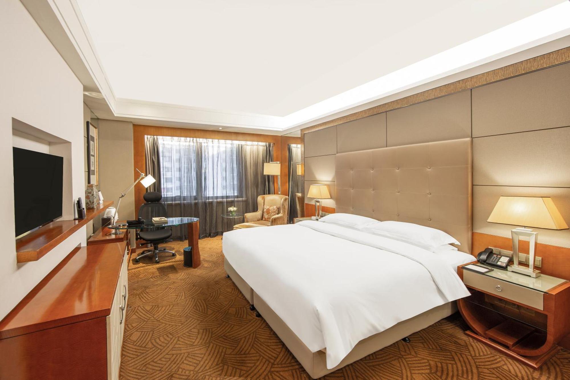 Superior Room King Bed