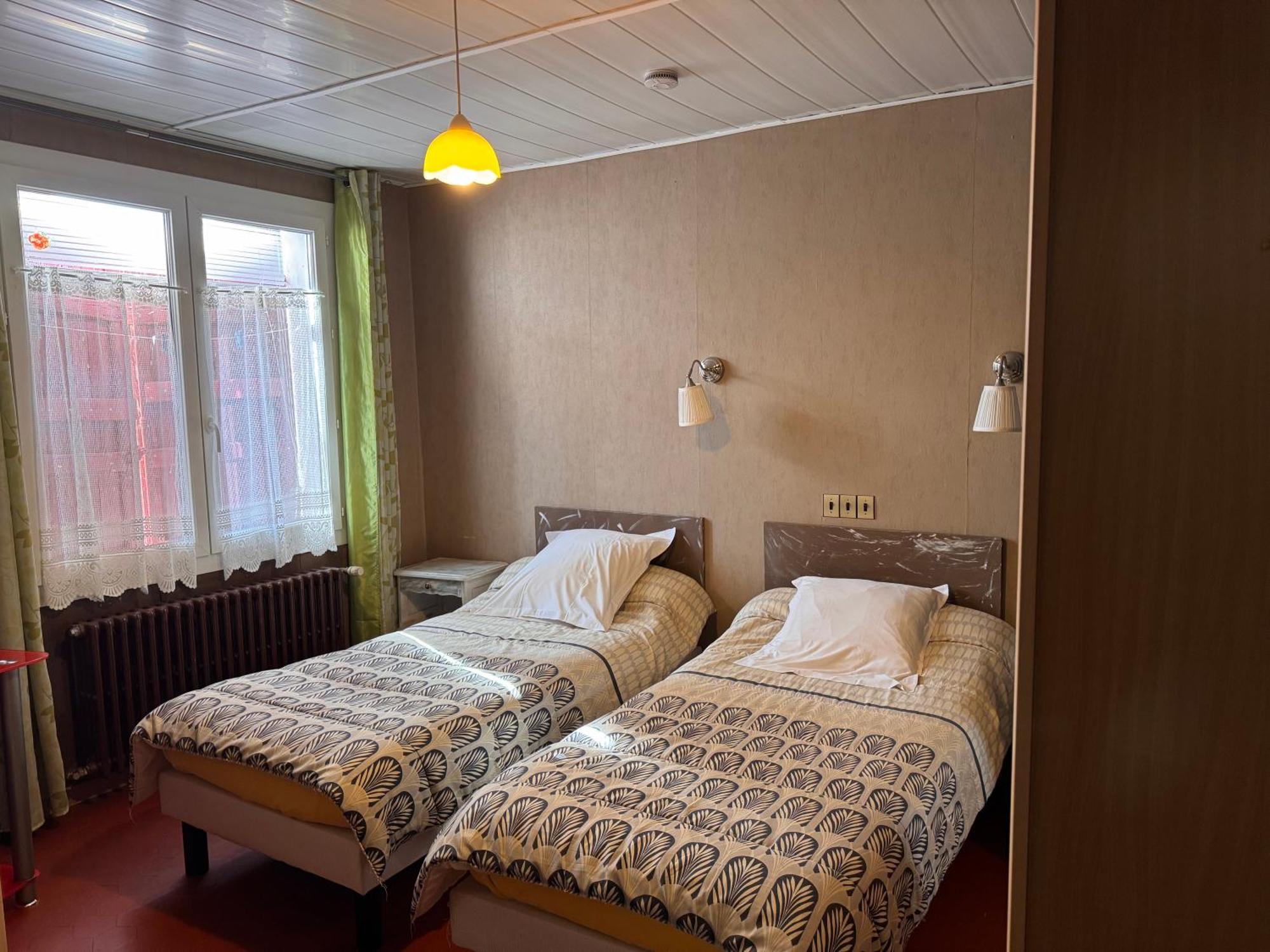 Chambre Double avec 2 Lits Doubles