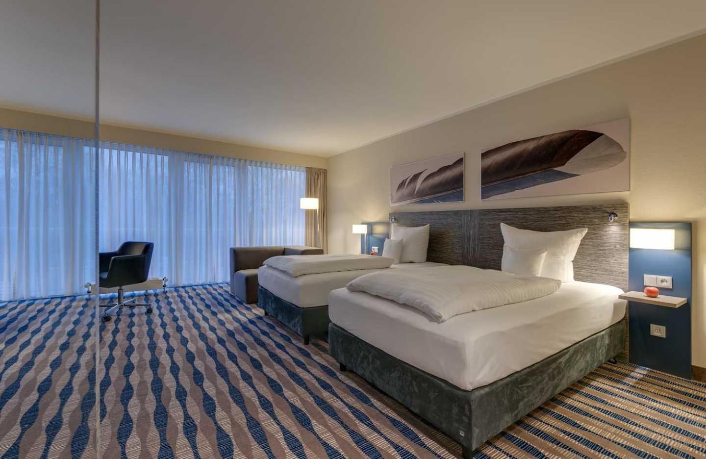 Deluxe Room Twin Beds