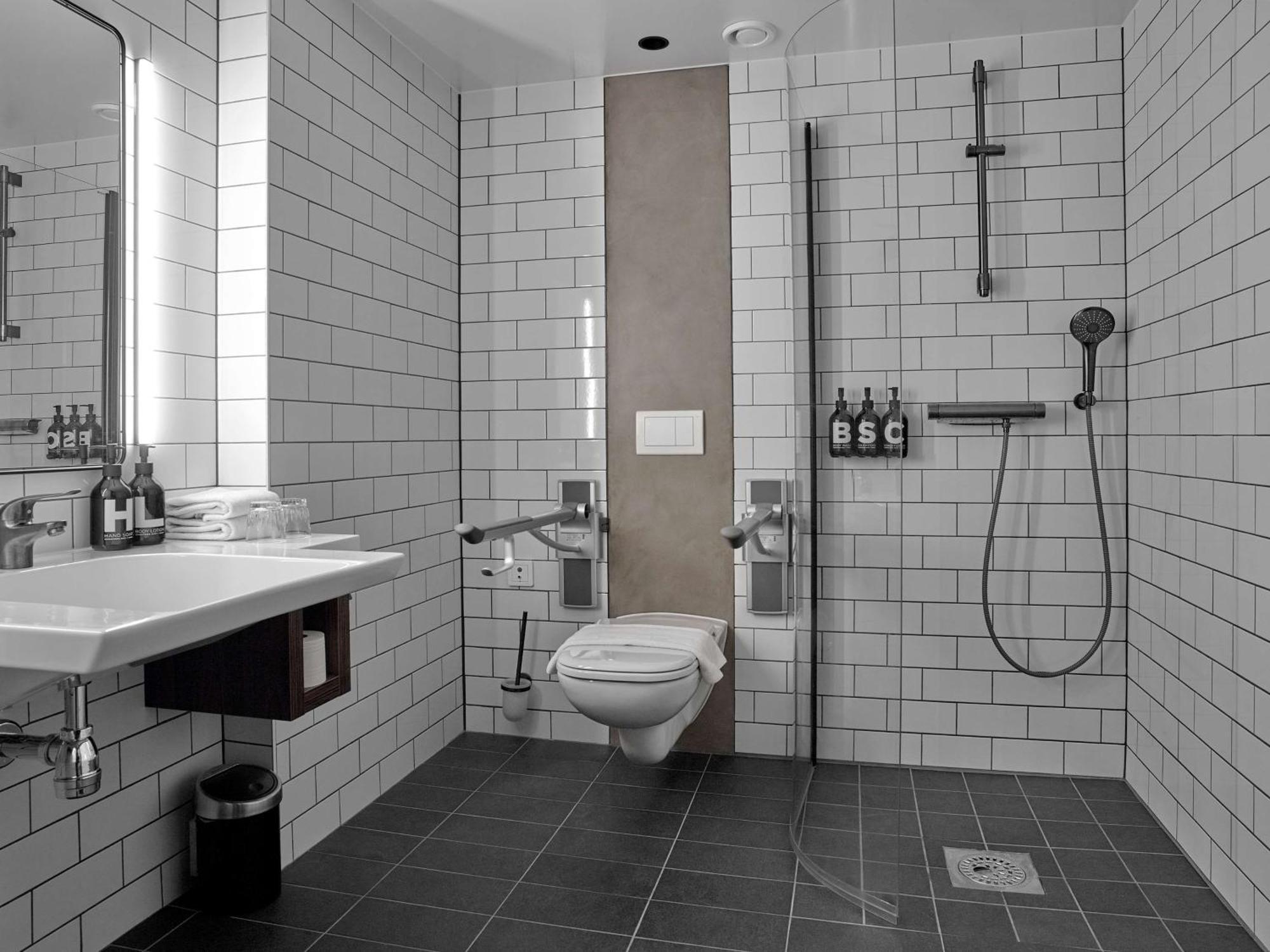 Large Twin Room