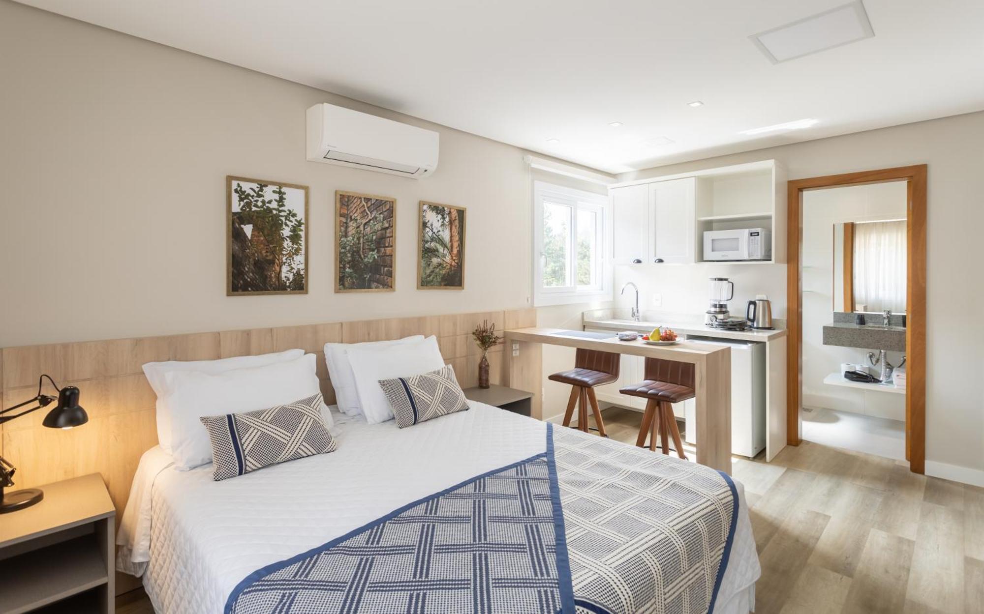 Quarto Duplo