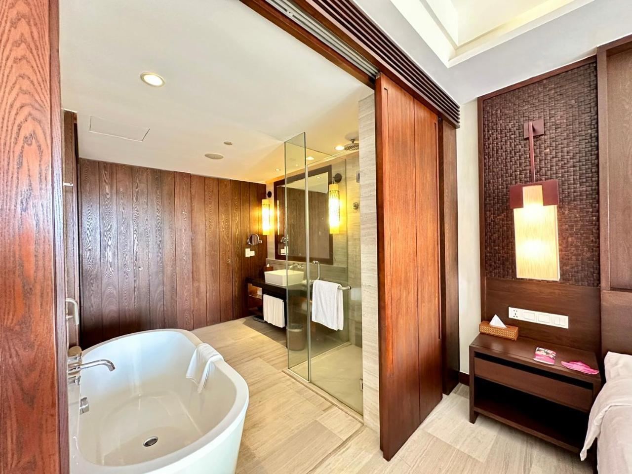 Premier Twin Room Balcony City View