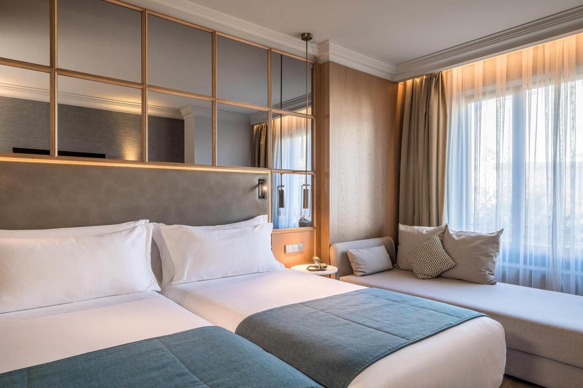 Premium Room