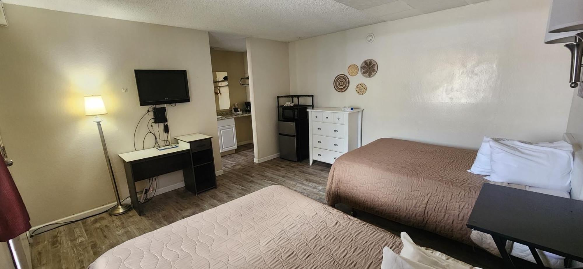 Junior Suite,1689909293:JPEG