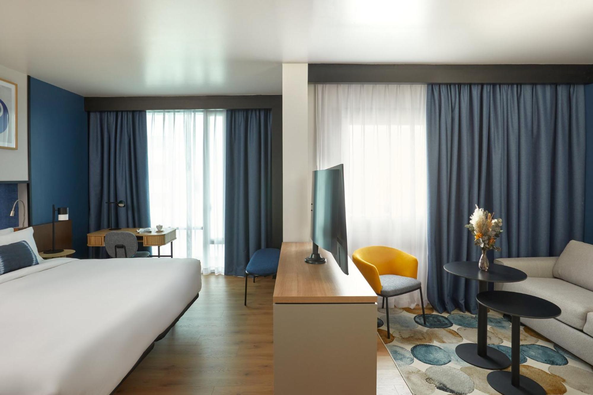 Suite Junior Lit King-Size avec Canapé-Lit