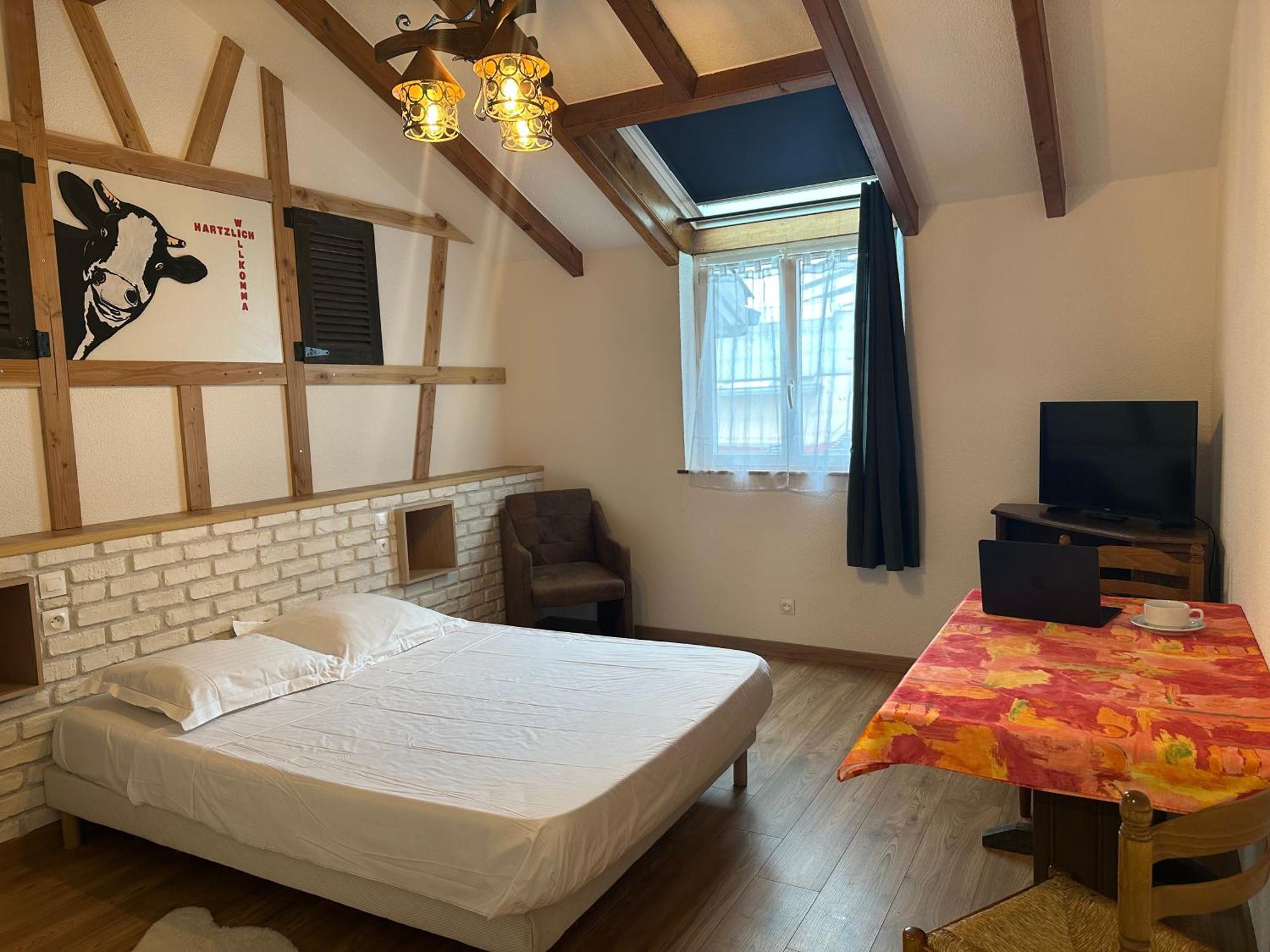 Studio Standard