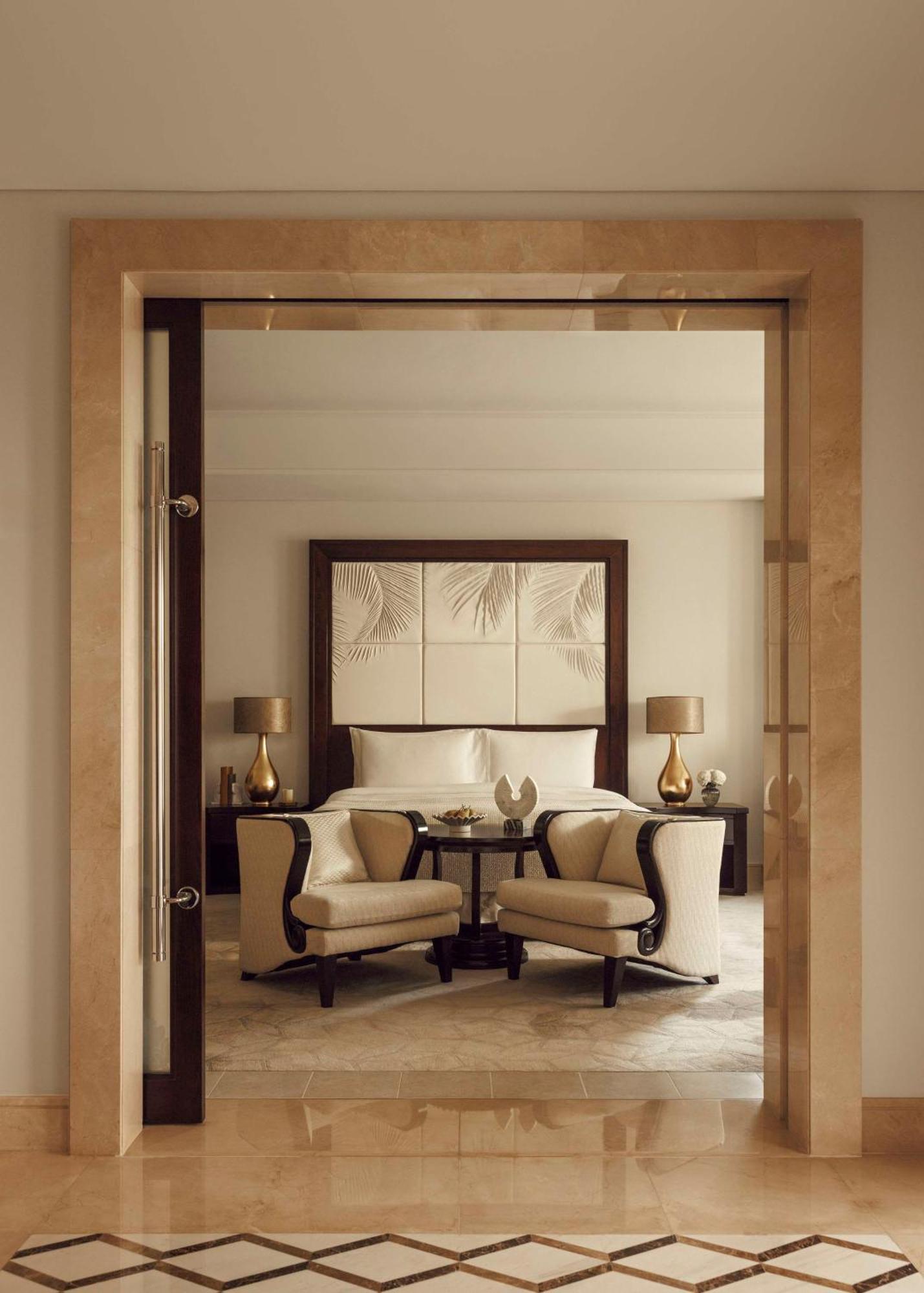 Beachfront Junior Suite with Waterpark Access