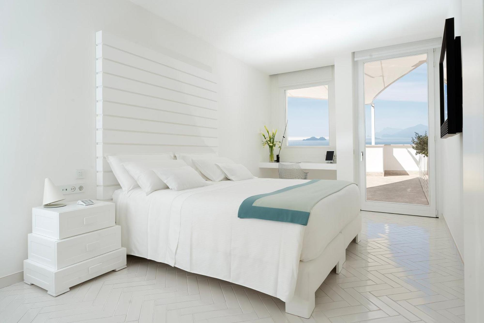 Double or Twin Room Terrace
