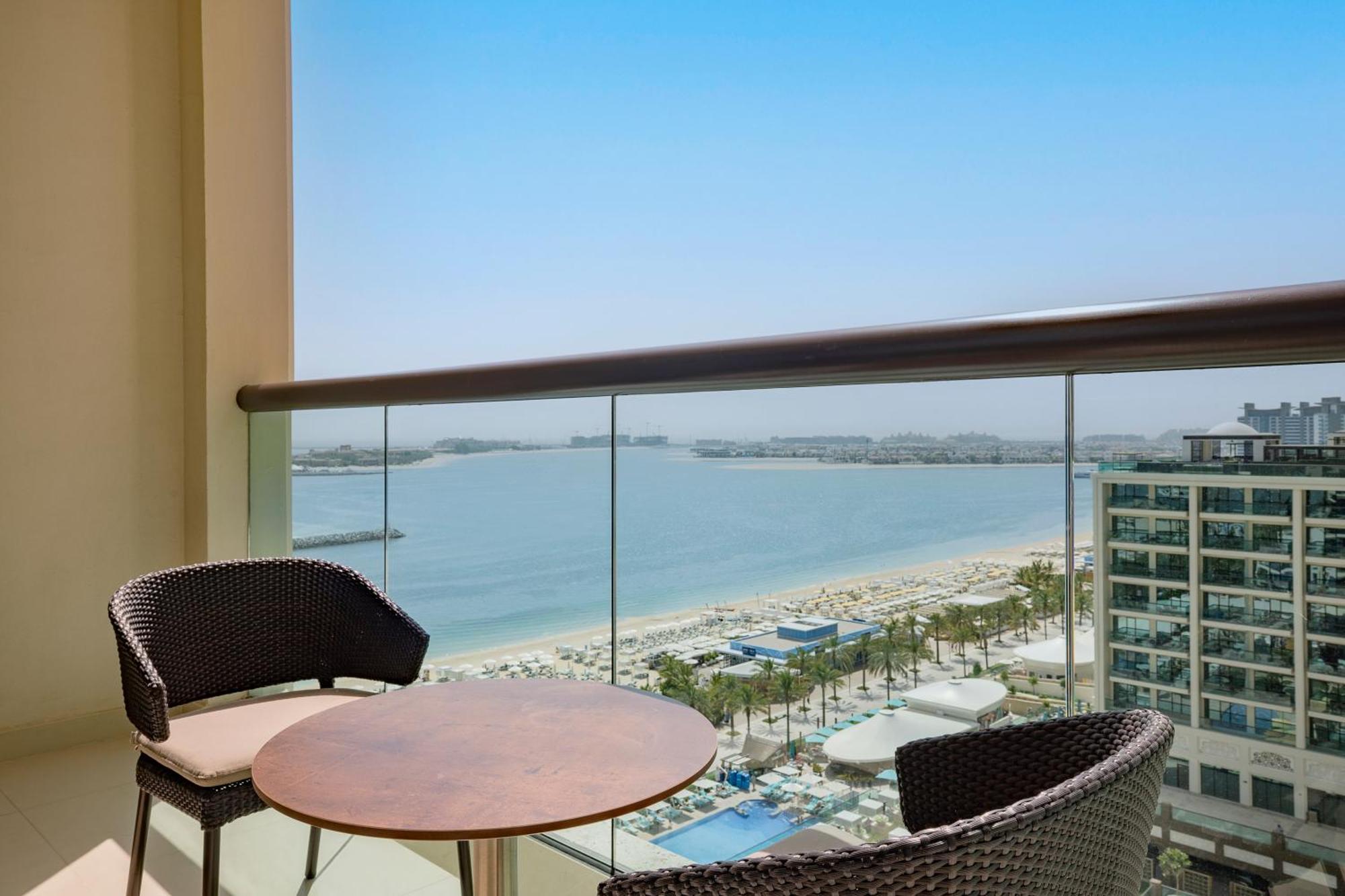 Deluxe King Room Balcony Sea View