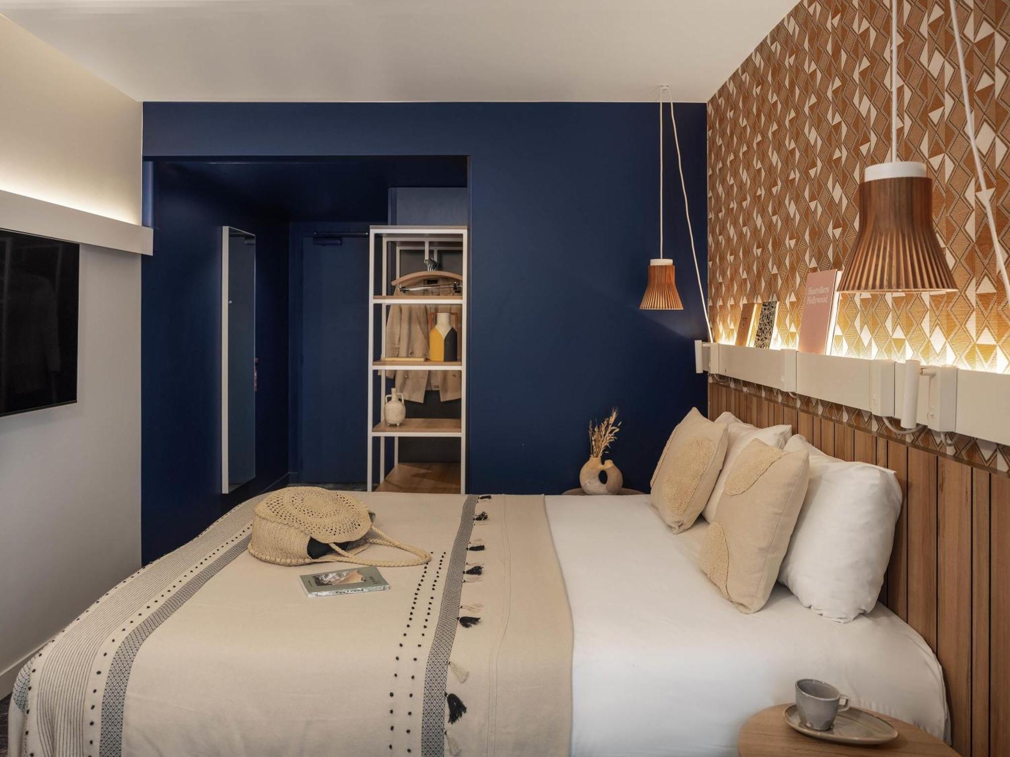 Suite Familiar Estándar con 2 habitaciones comunicadas
