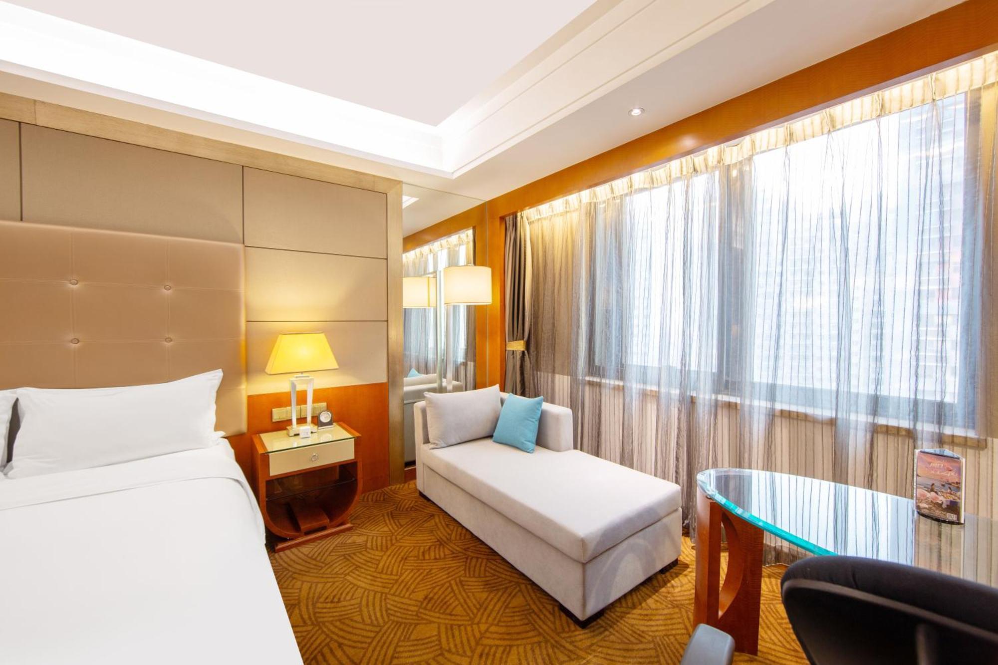 Prestige Room King Bed