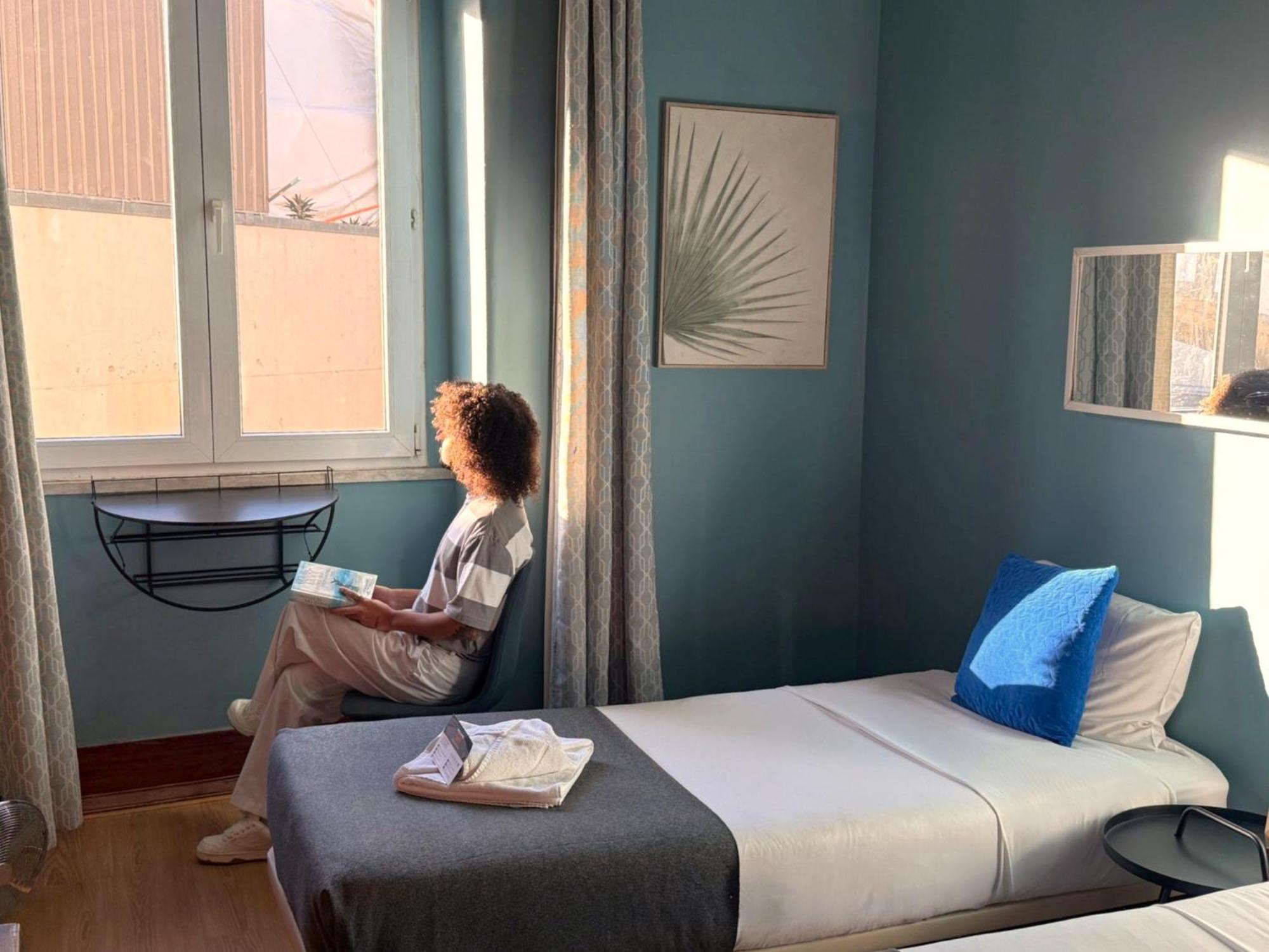 Twin Room,1739427367:JPEG
