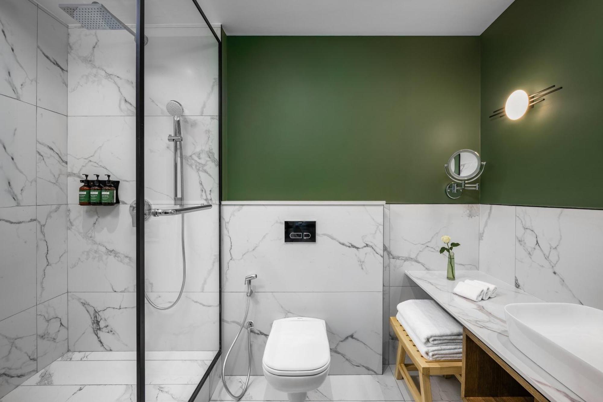 Premium Family Queen Room