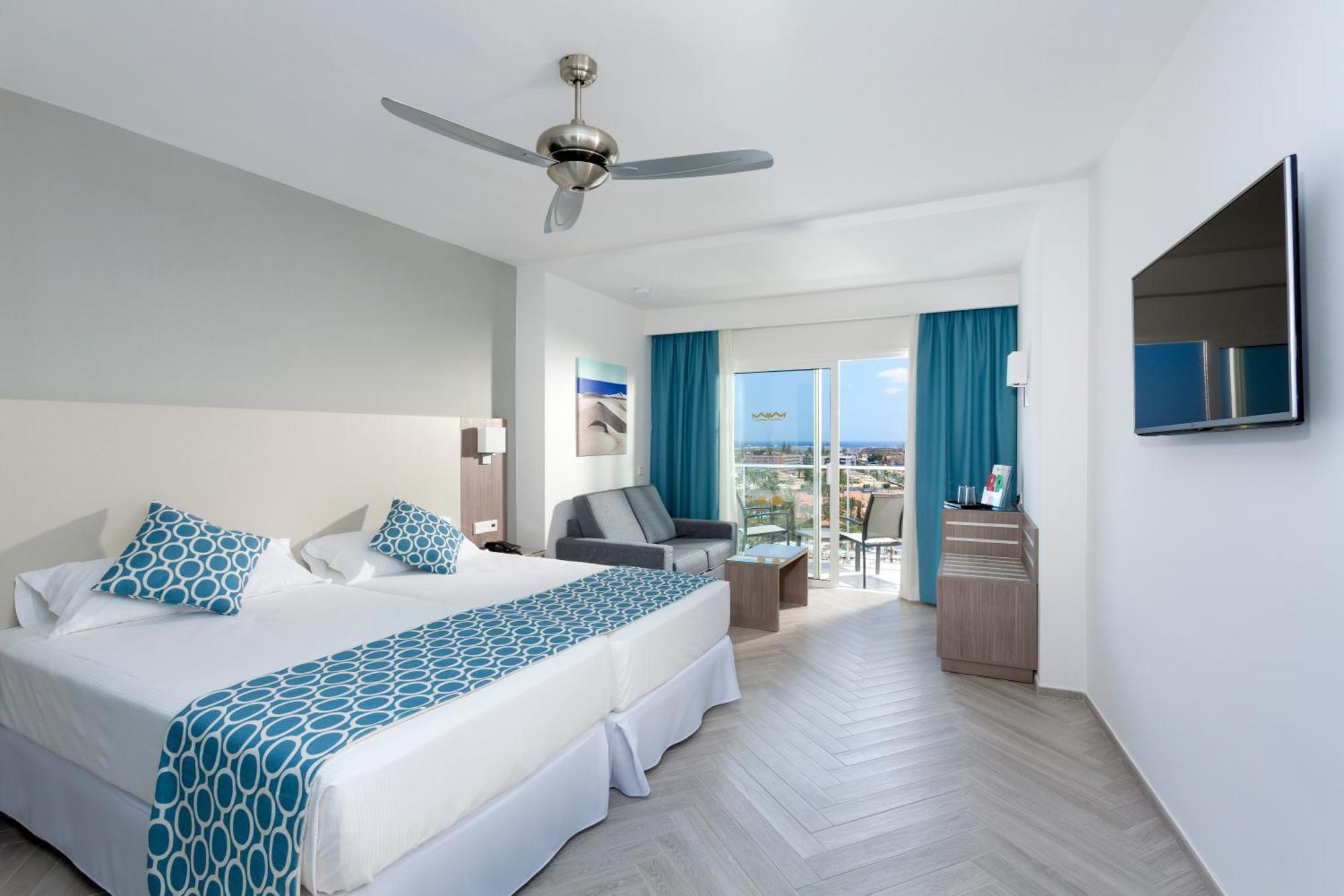 Quarto Duplo com Vista Jardim