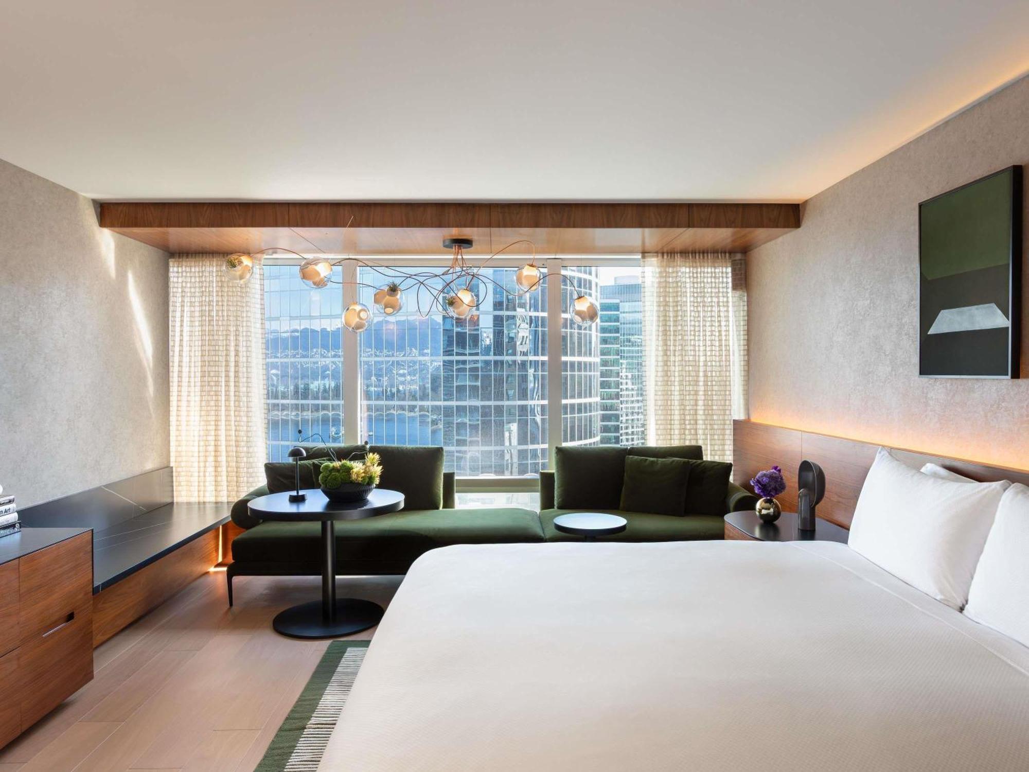 Fairmont Gold King Room,1742669005:JPEG
