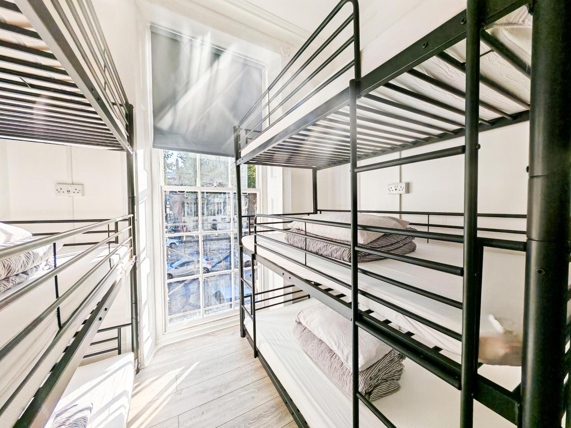 Bed in 12-Bed Mixed Dormitory Room