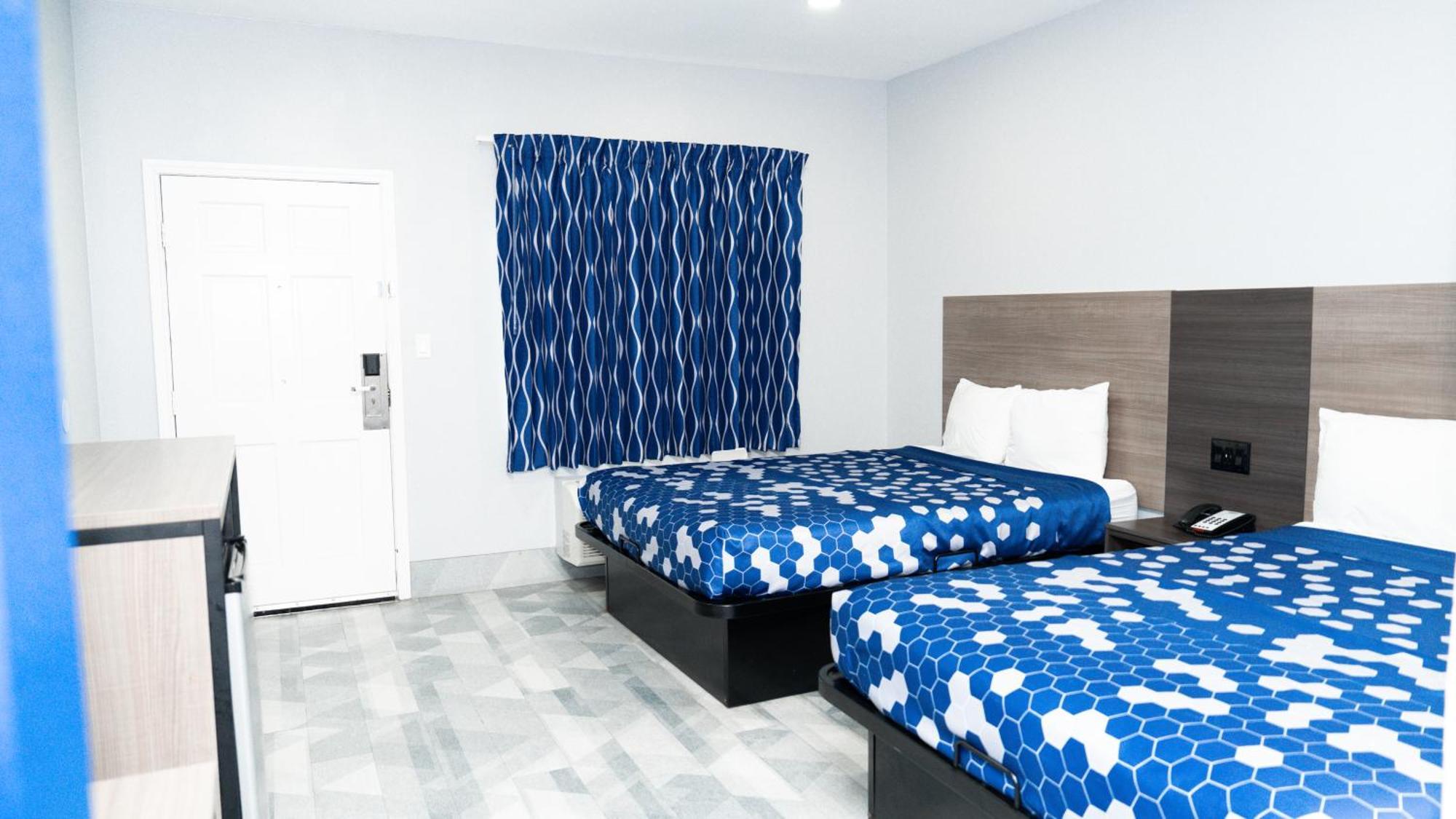 Queen Room - Disability Access