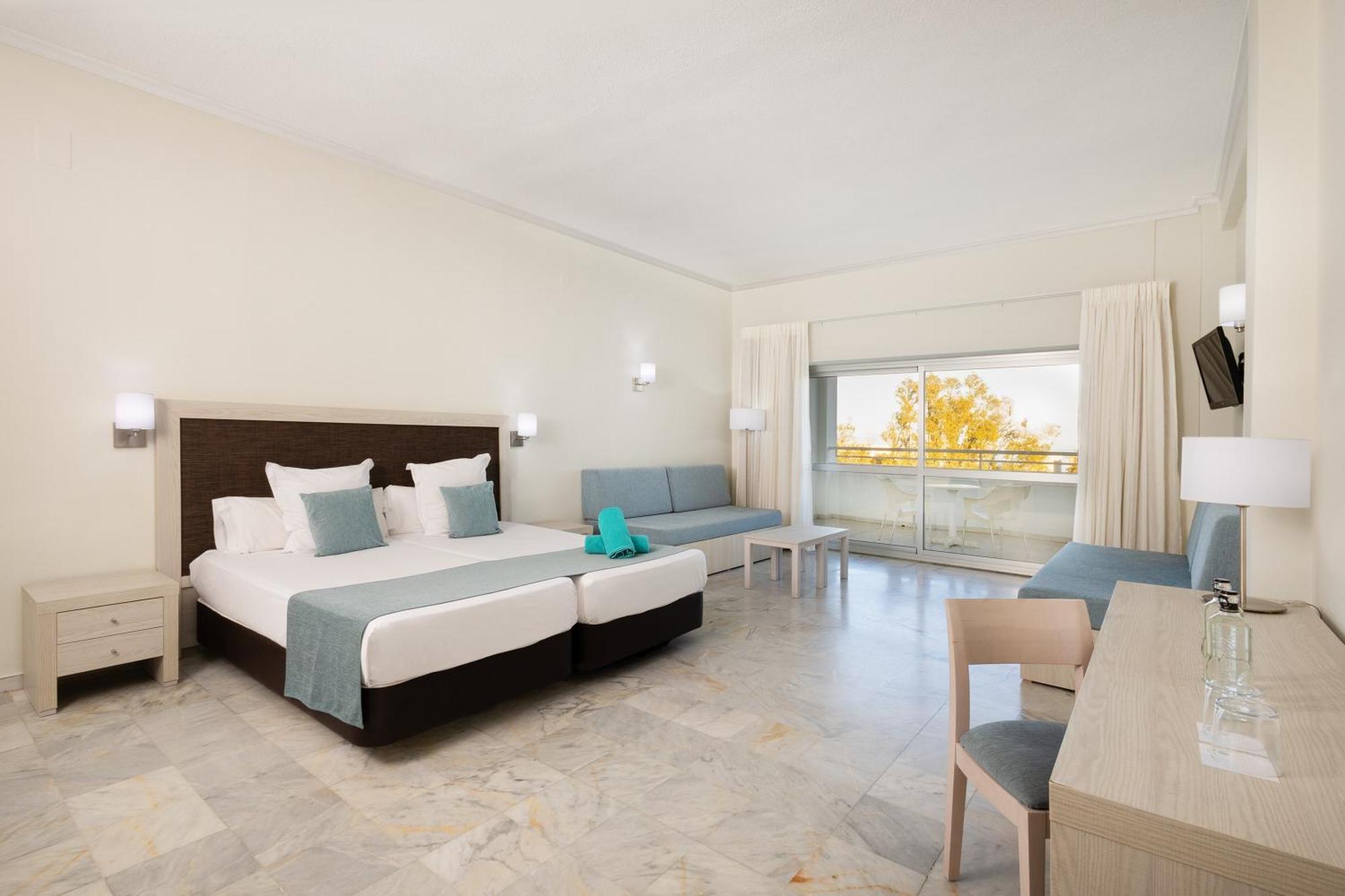 Junior Superior Suite
