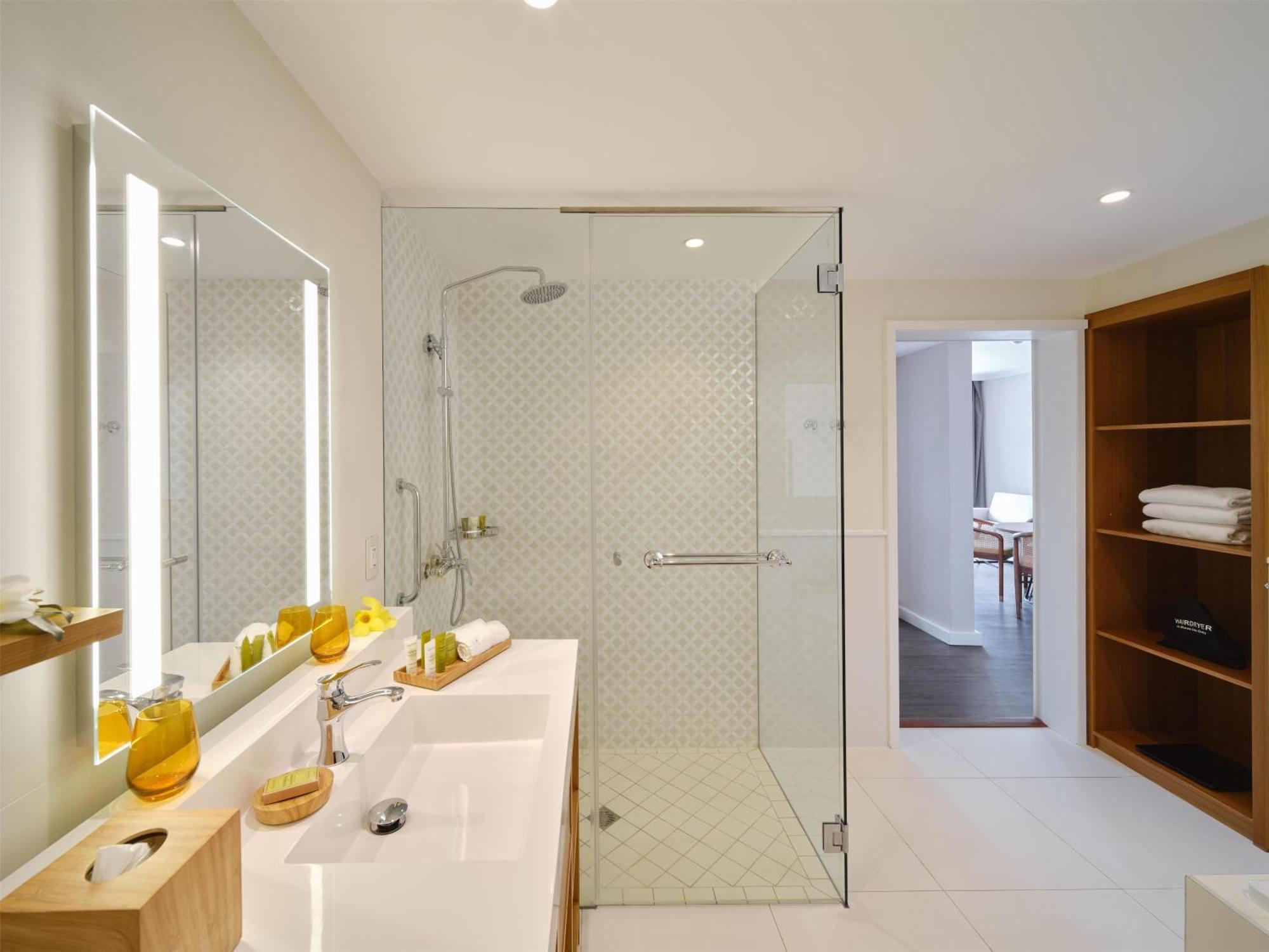 King Residence Suite with Kitchenette,1756792739:JPEG