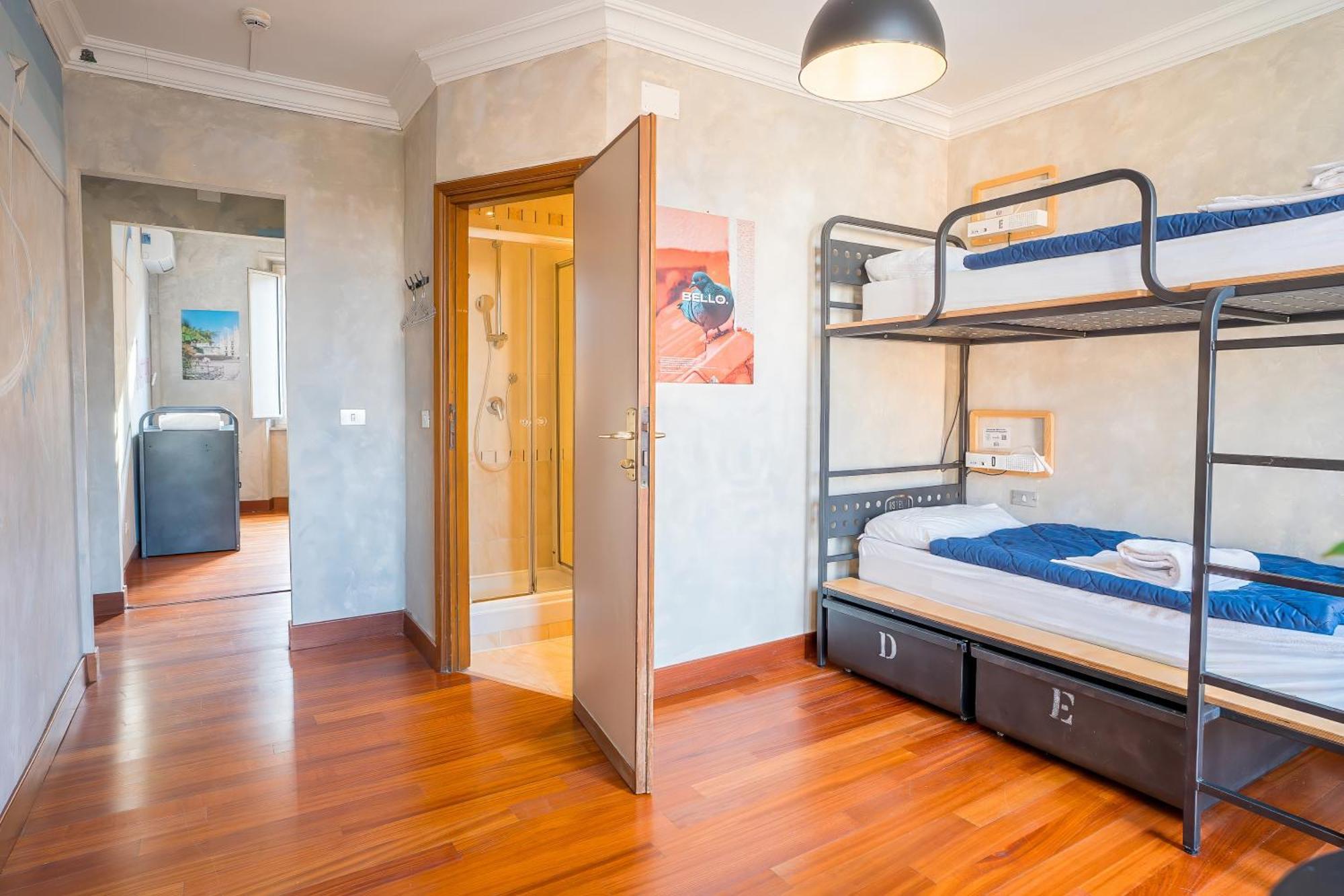 Camera Familiare con Bagno Privato