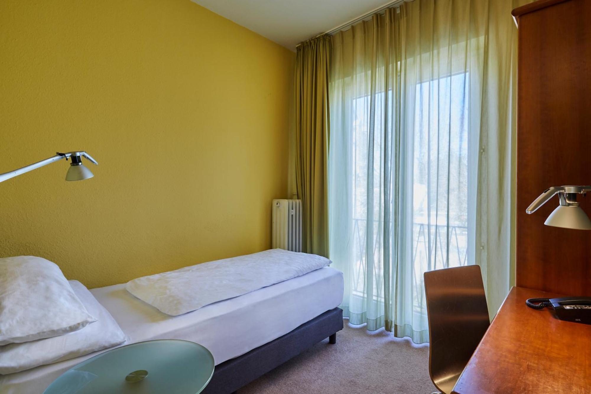 Budget Single Room