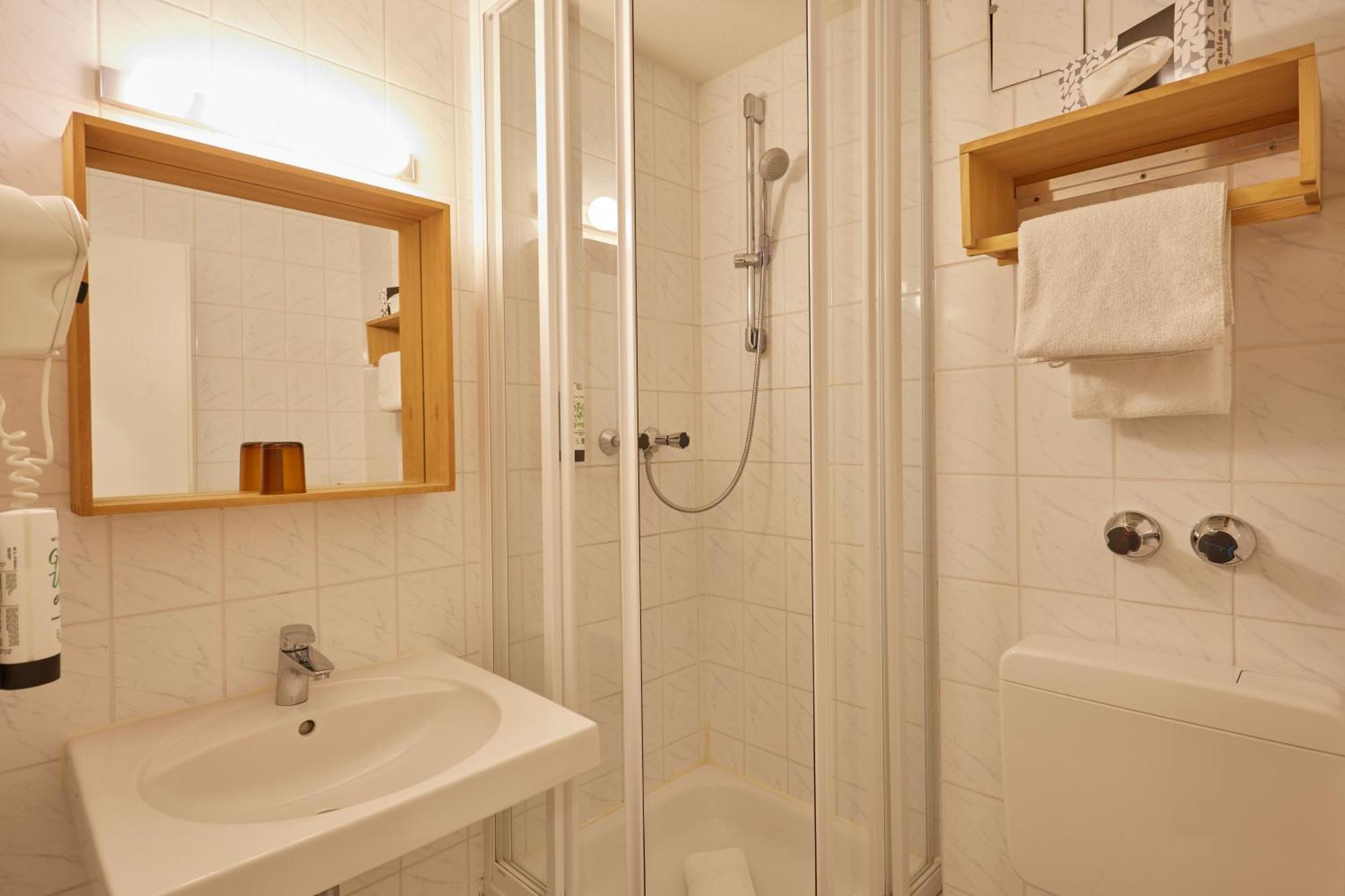 Budget Single Room