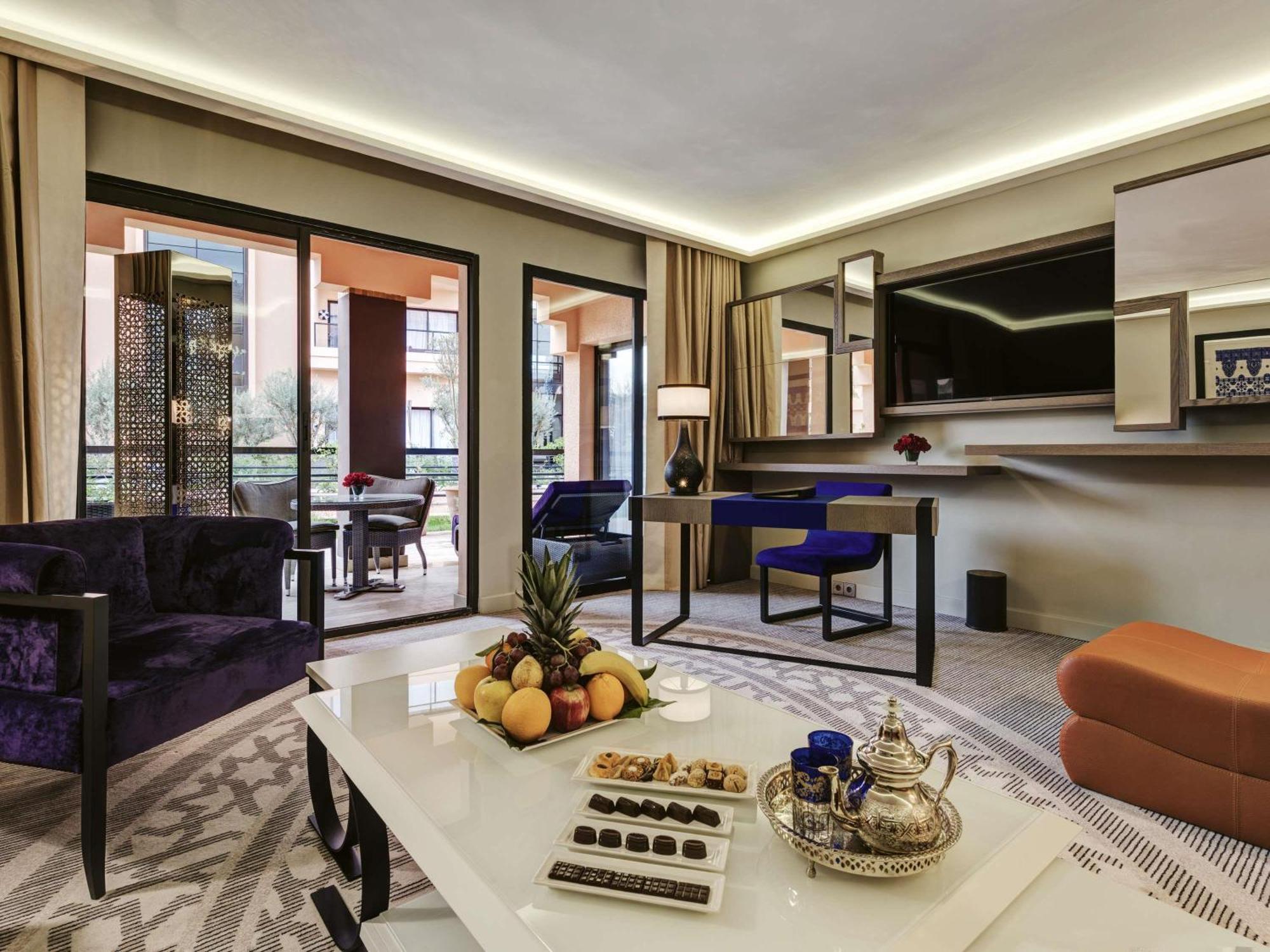 Suite King Prestígio com Sala de Estar e Sofá