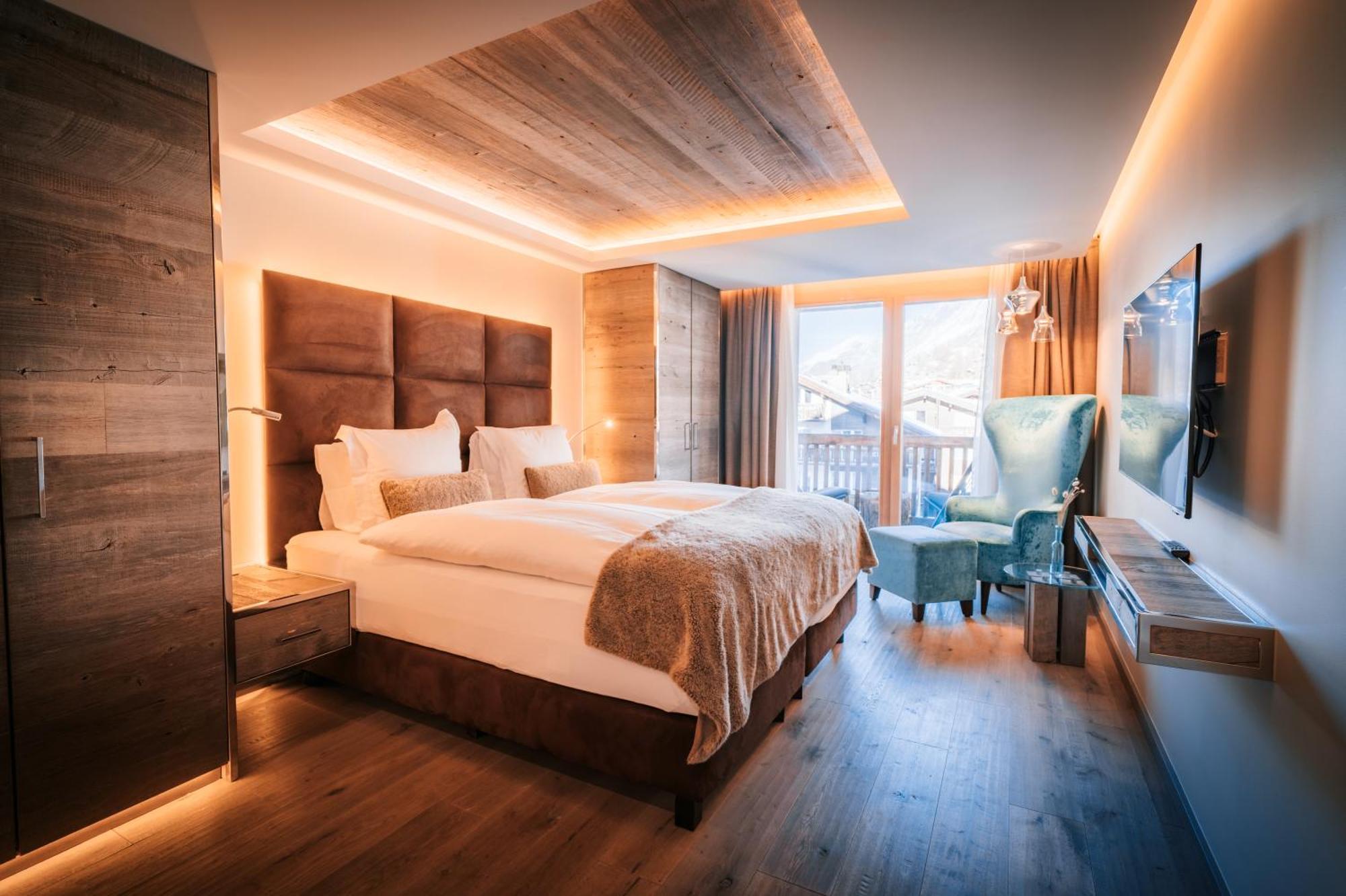 Premium Chic Room