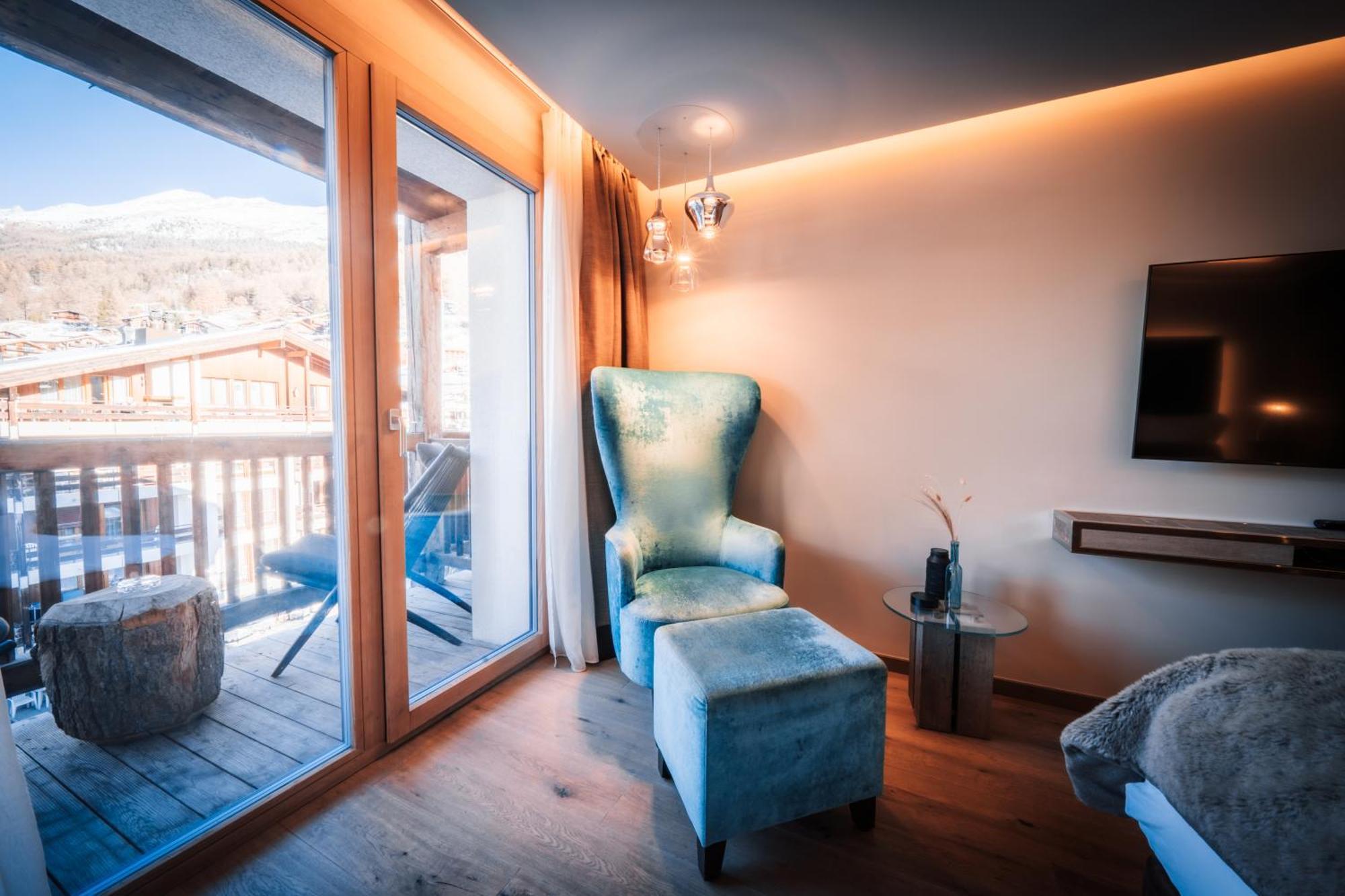 Premium Chic Room