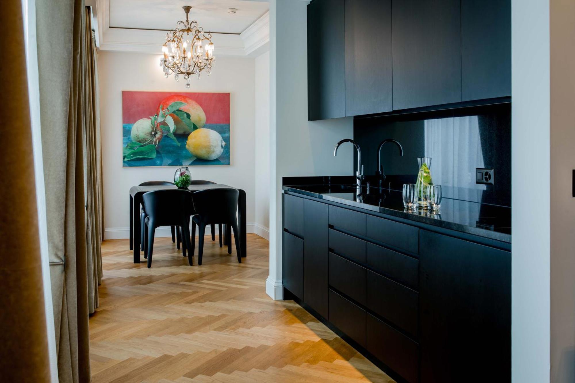 Luxury Living Studio met Kitchenette