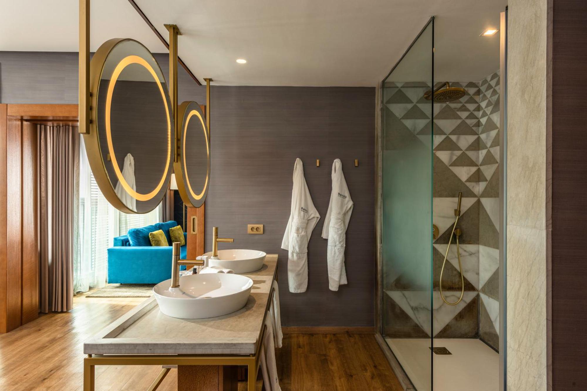 Suite Premium (3 Pessoas)