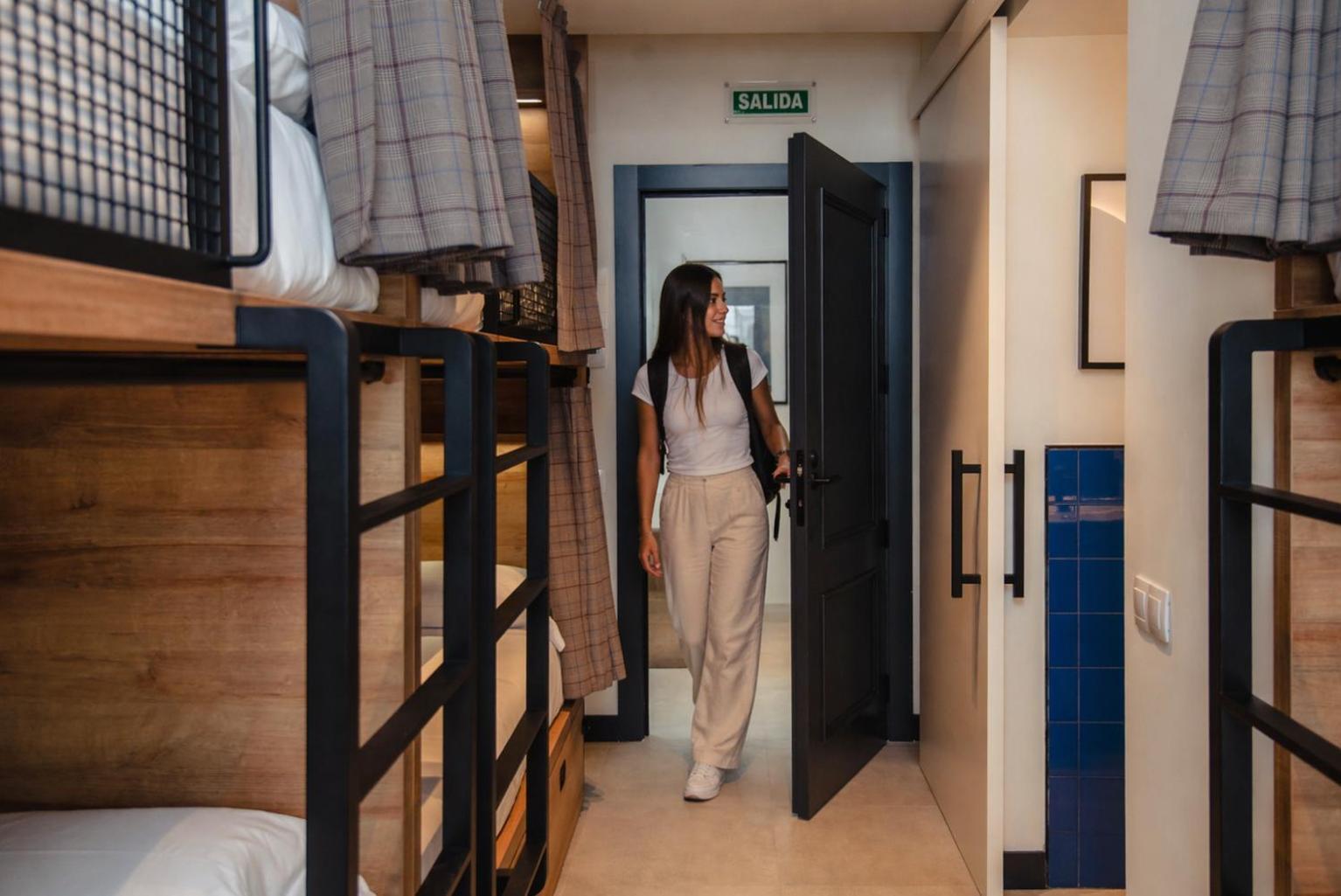 Bed 6-Bed Female Dormitory Room