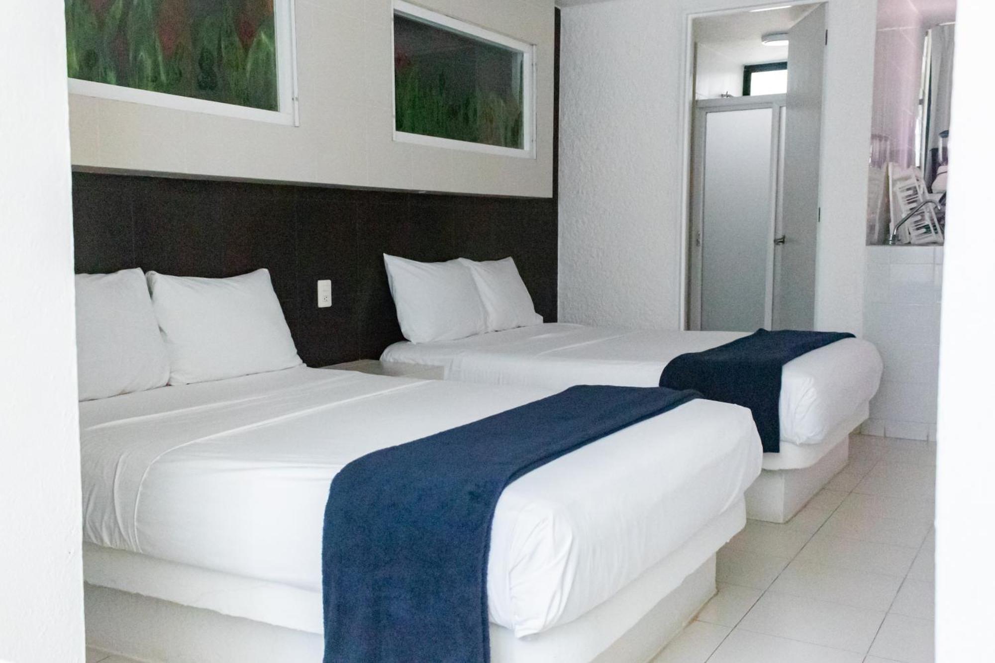 Octaduple Room