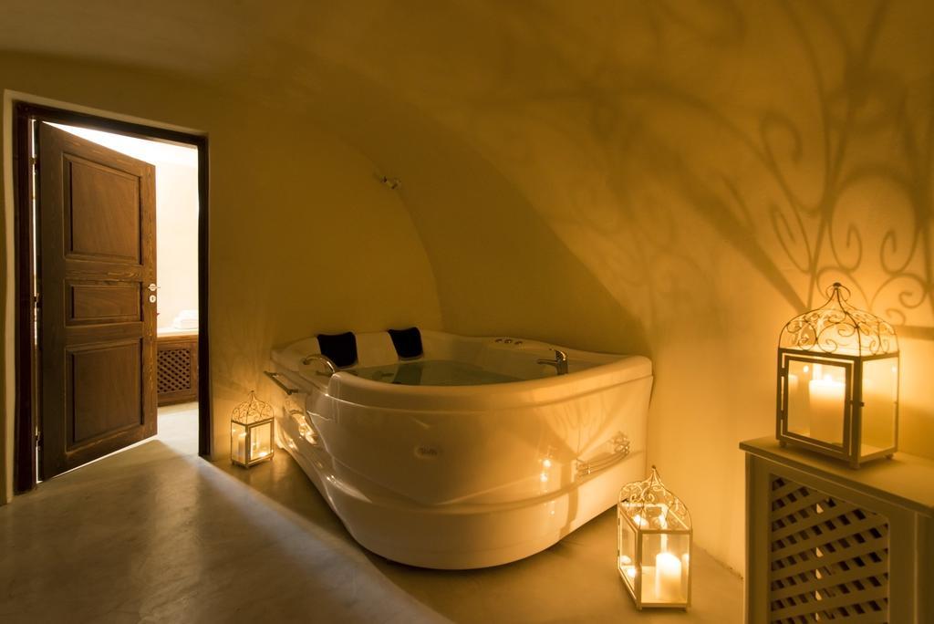Executive Cave Suite