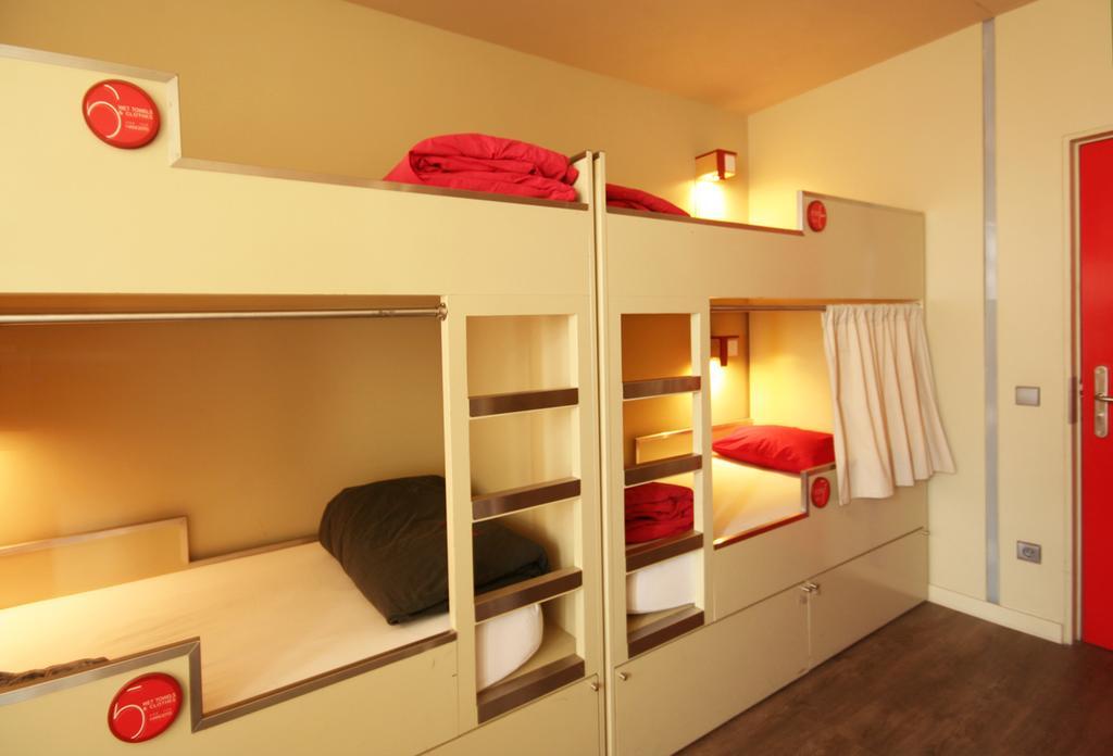 Chambre Triple - Vue sur Ville