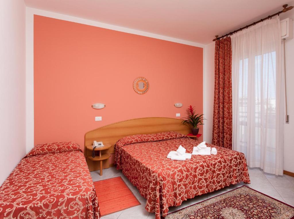 Triple Room with Balcony,27360314:JPEG