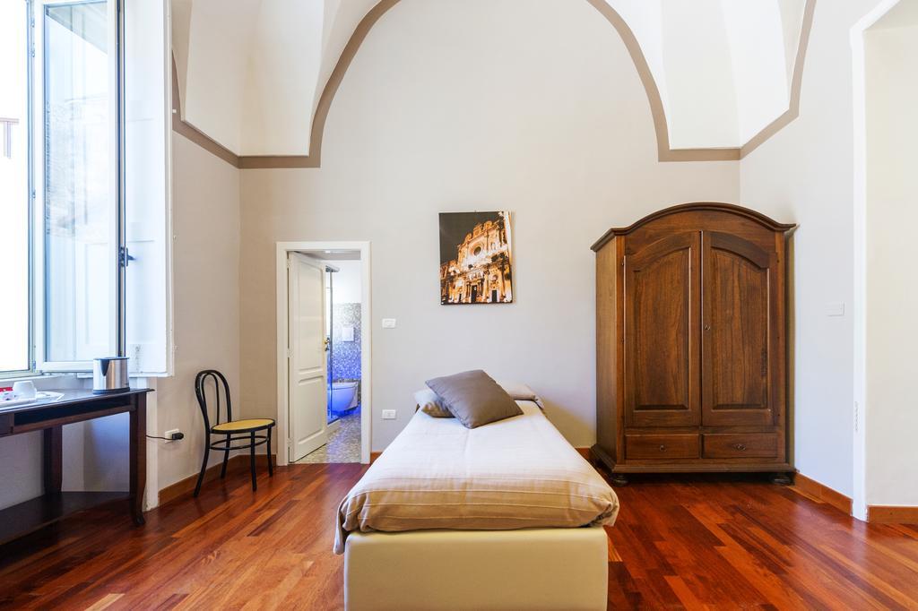 Santa Croce Room