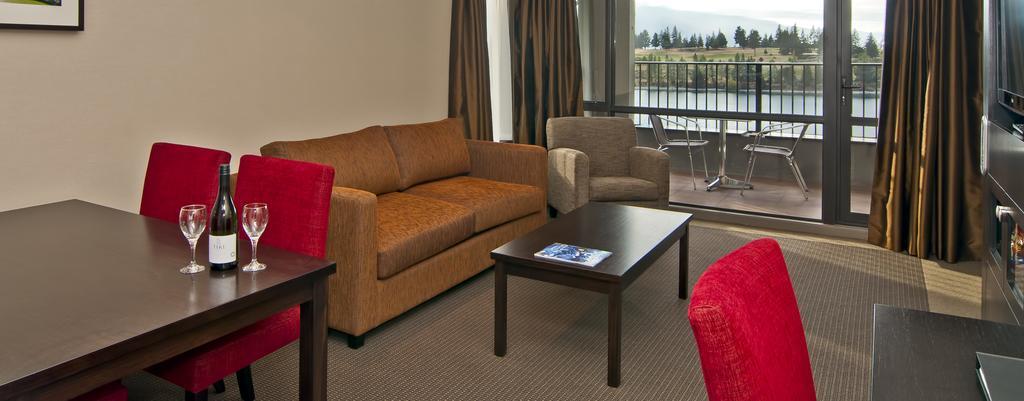 Suite 1 King