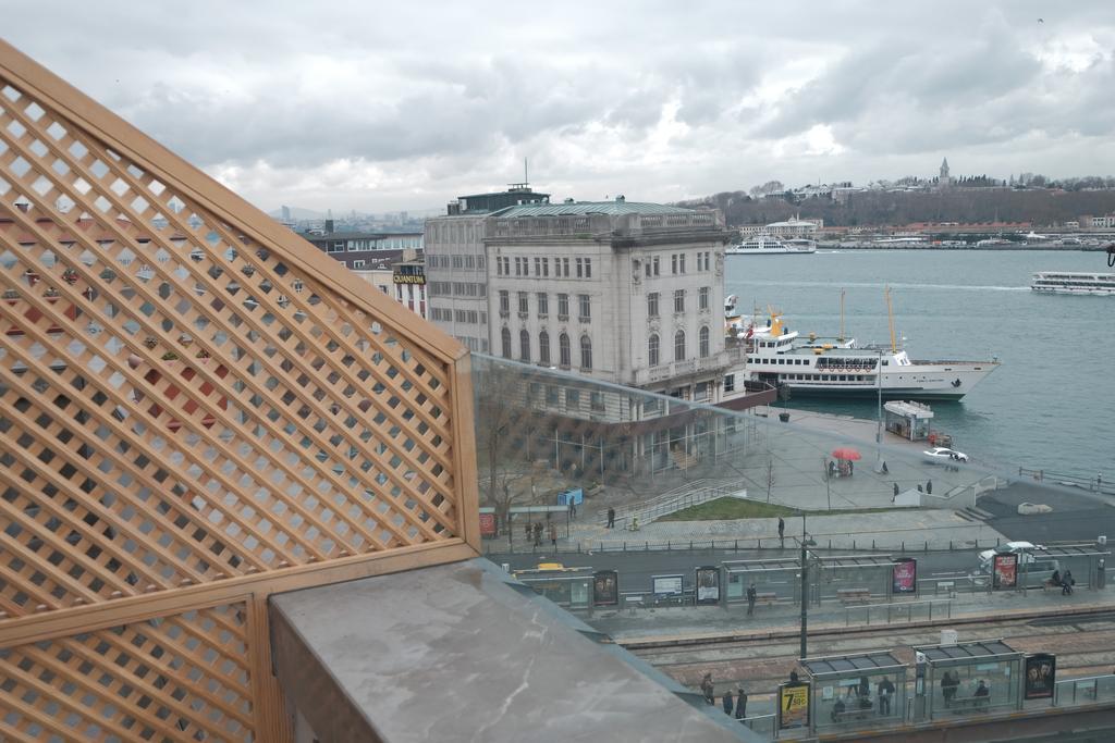 Superior Double Room with partial Sea View and Balcony