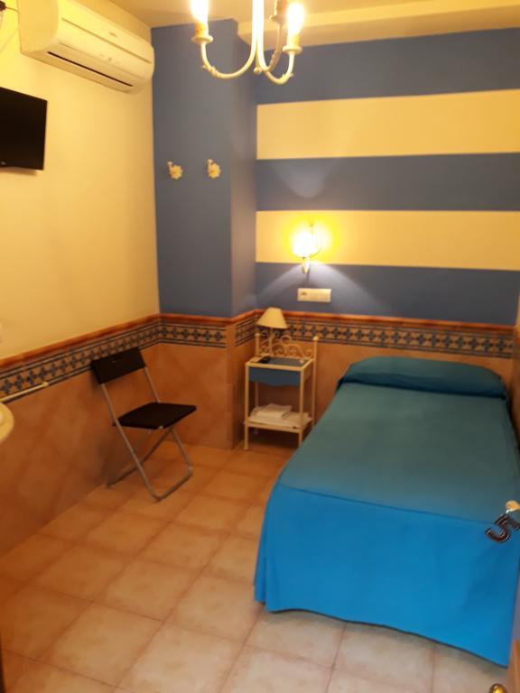 Single Room with Private External Bathroom,20679039:JPEG